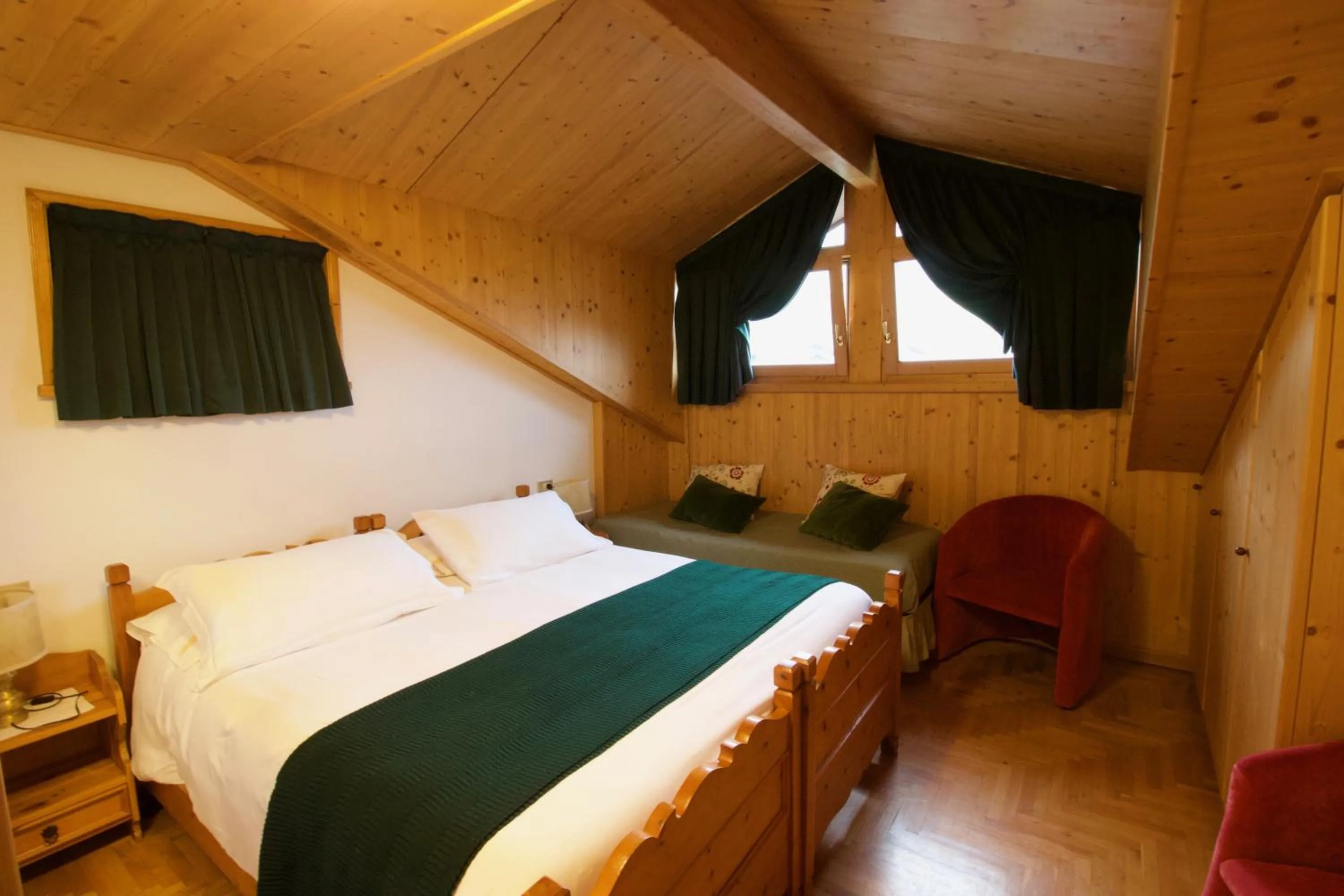 Photo of the whole room, Bed in Meublè Cima Bianca Garni