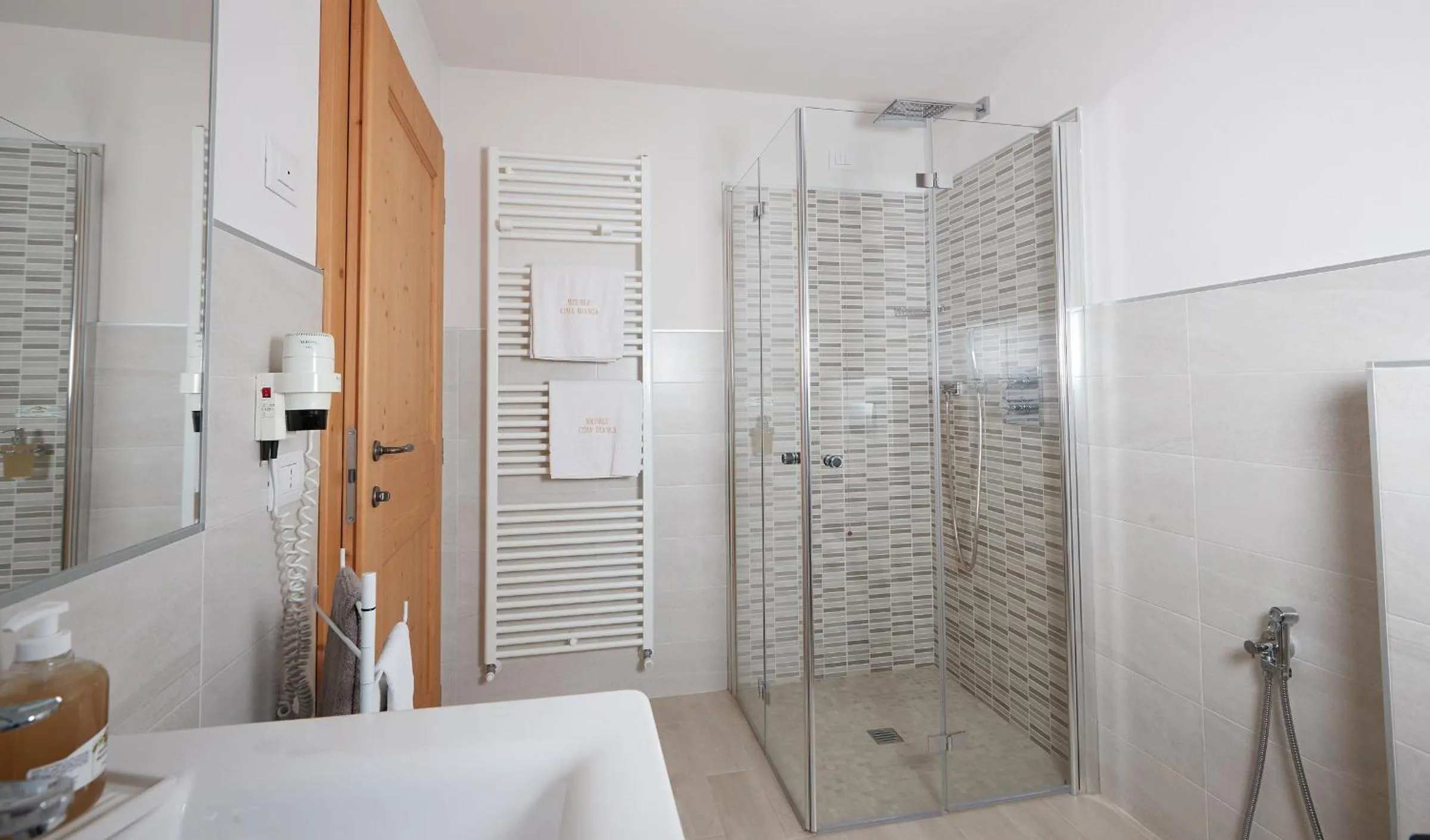Bathroom in Meublè Cima Bianca Garni