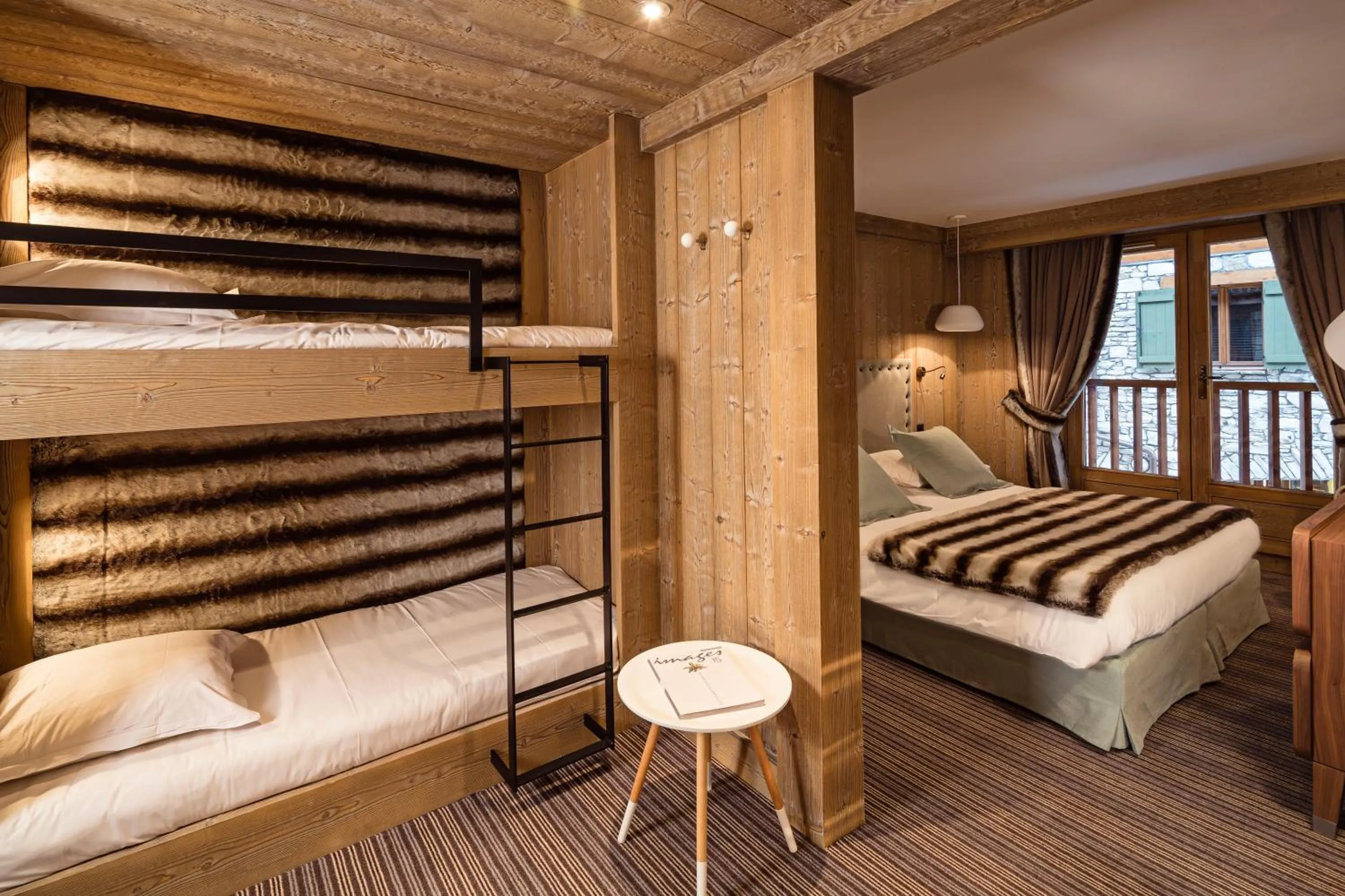 Bed in Hotel Kandahar