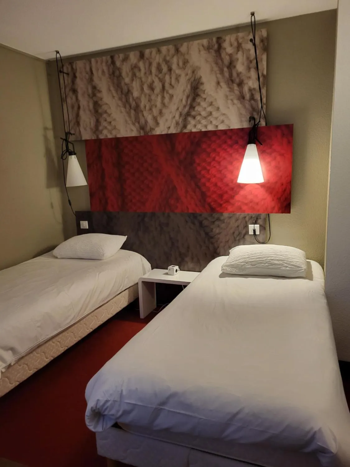 Photo of the whole room, Bed in ibis Saint Brieuc Yffiniac