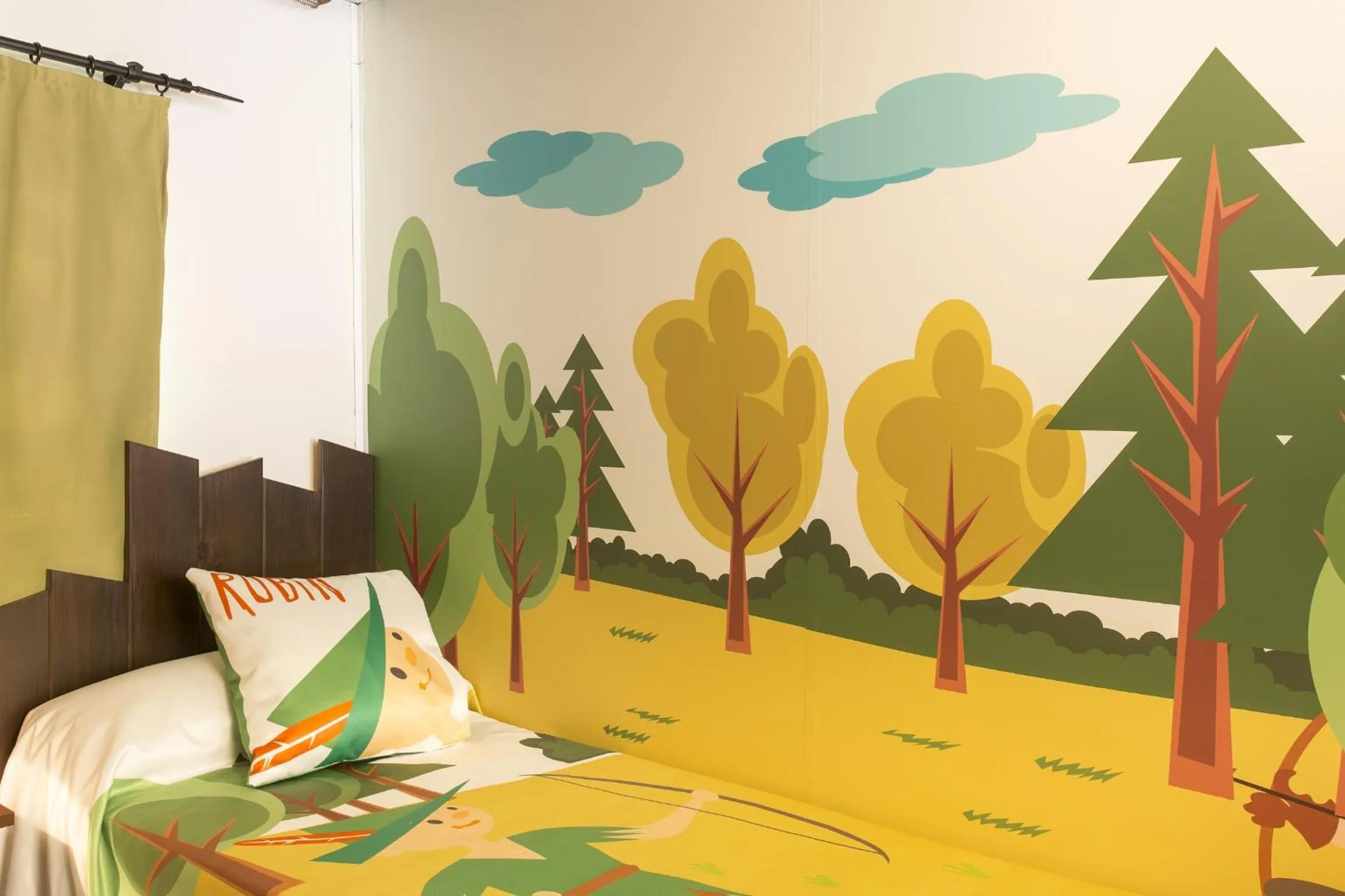 Bed in Magic Robin Hood