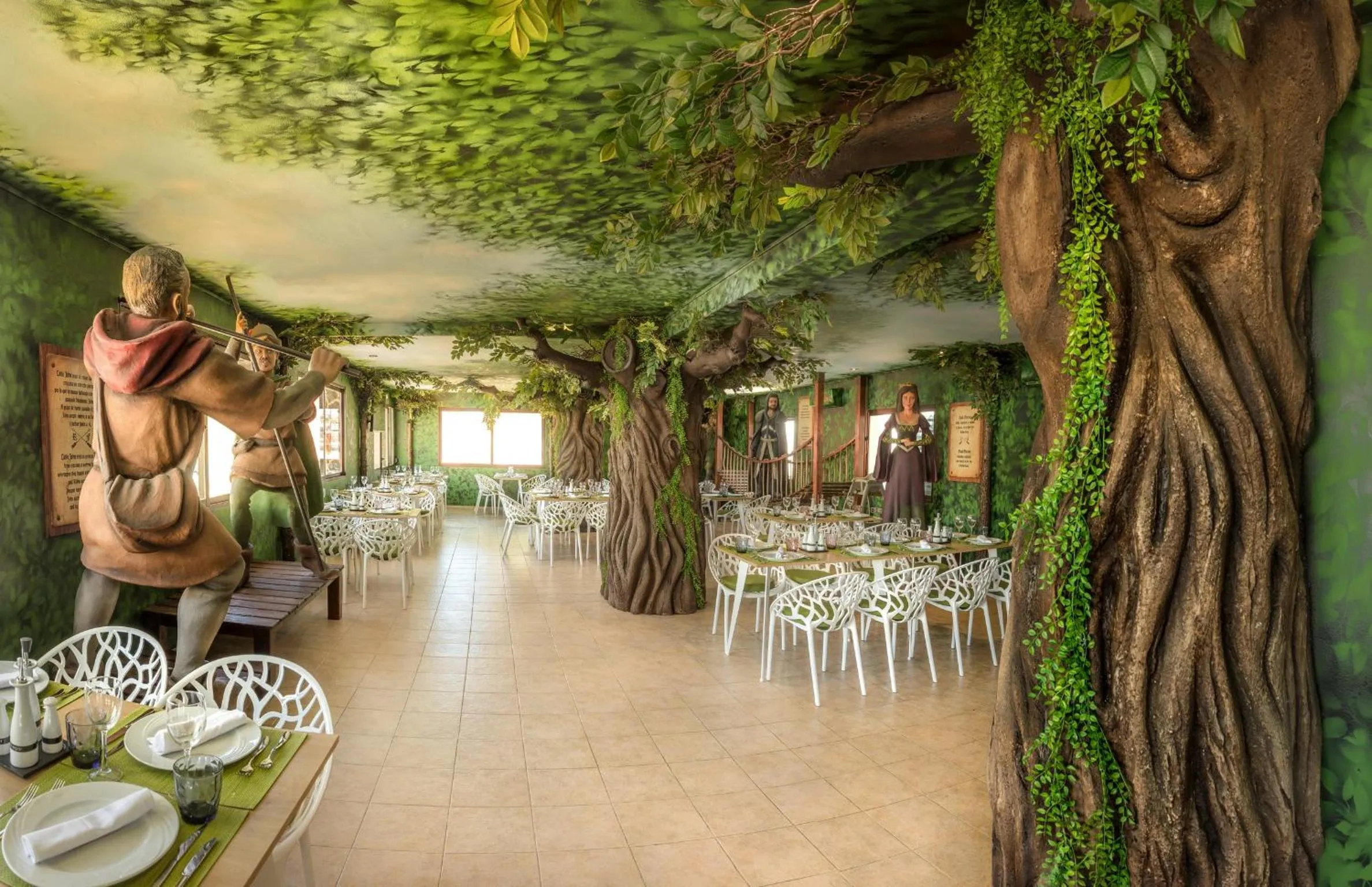 Restaurant/places to eat in Magic Robin Hood