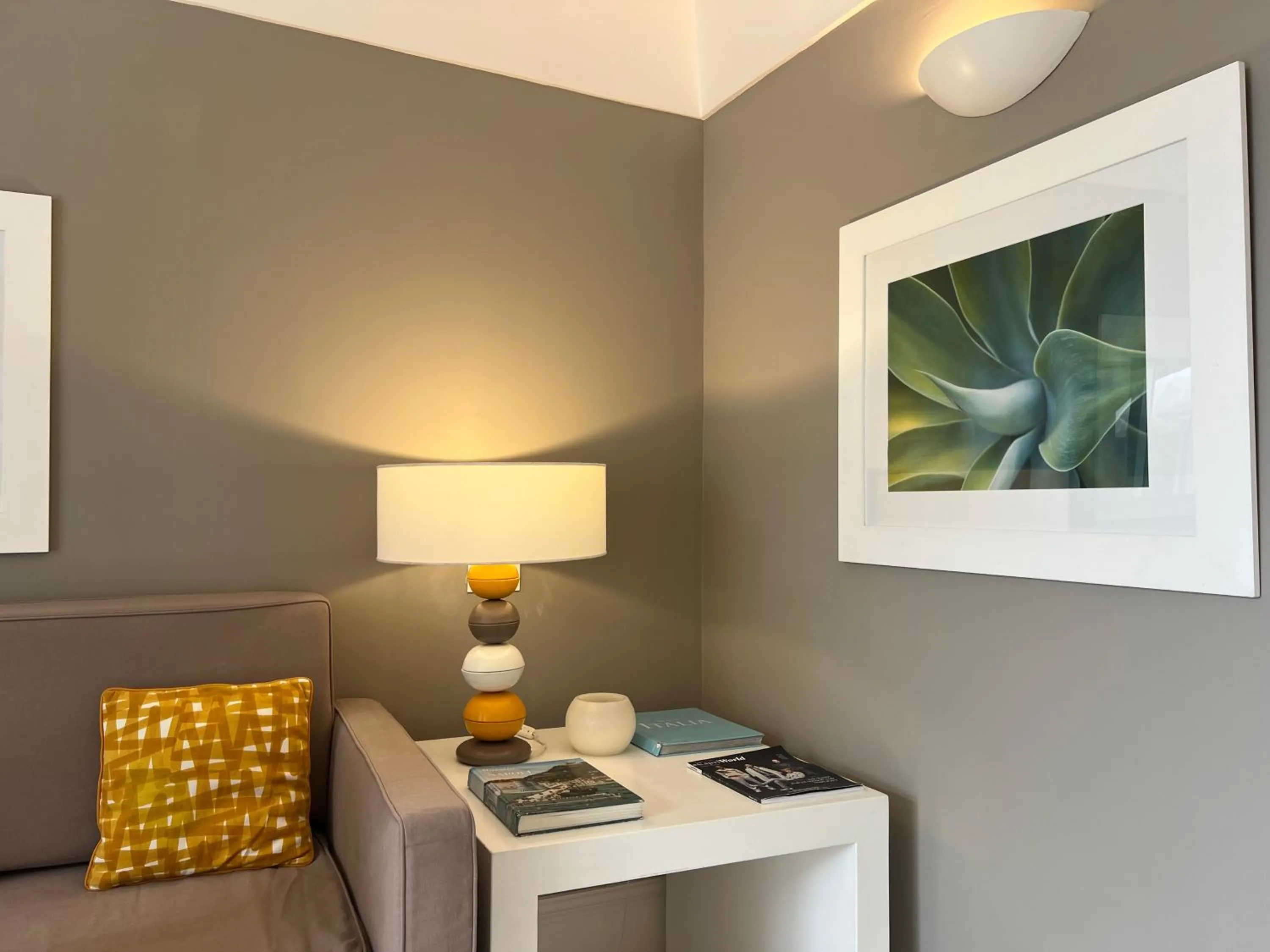 Decorative detail in Hotel Della Piccola Marina