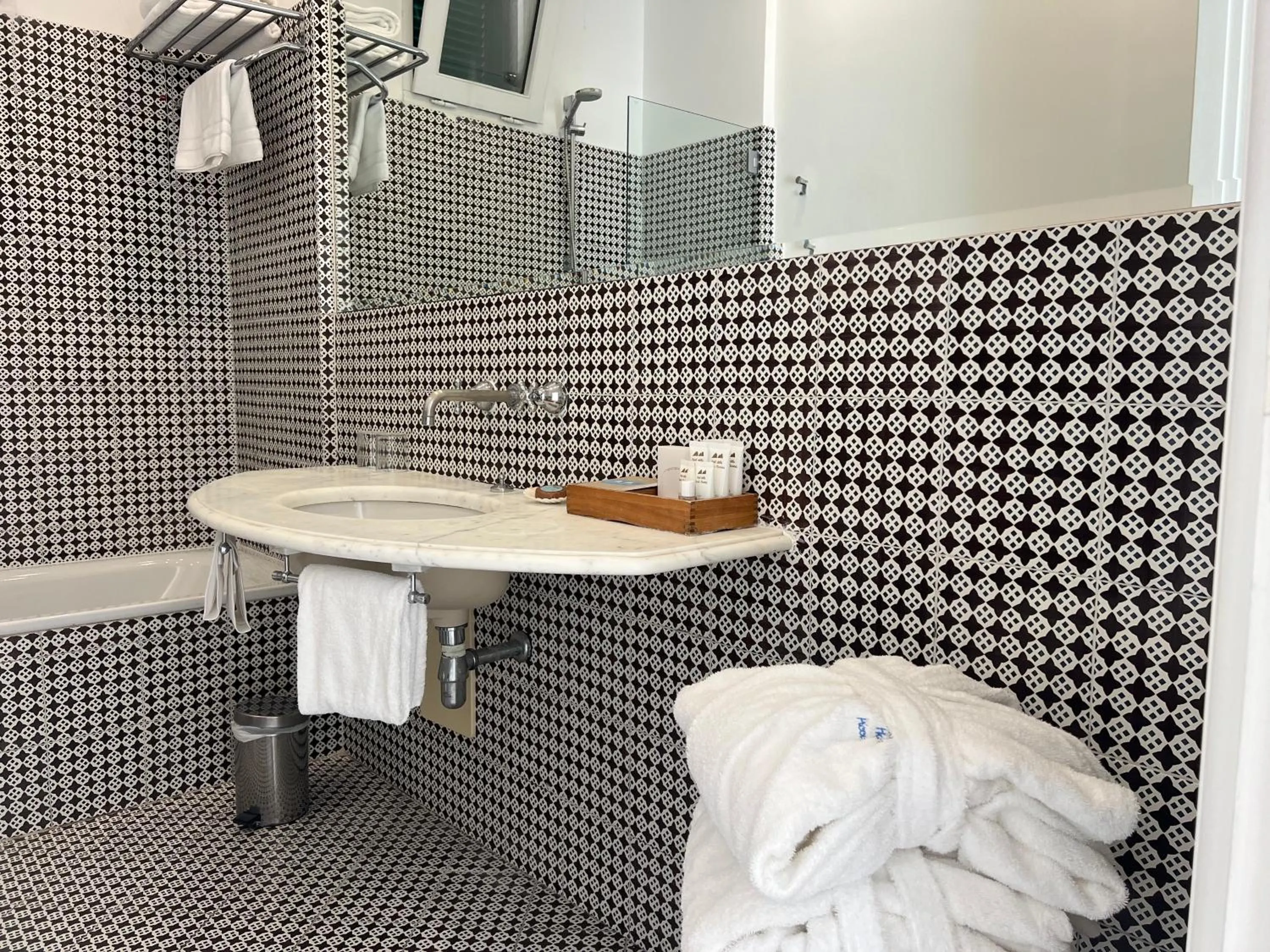 Bathroom in Hotel Della Piccola Marina