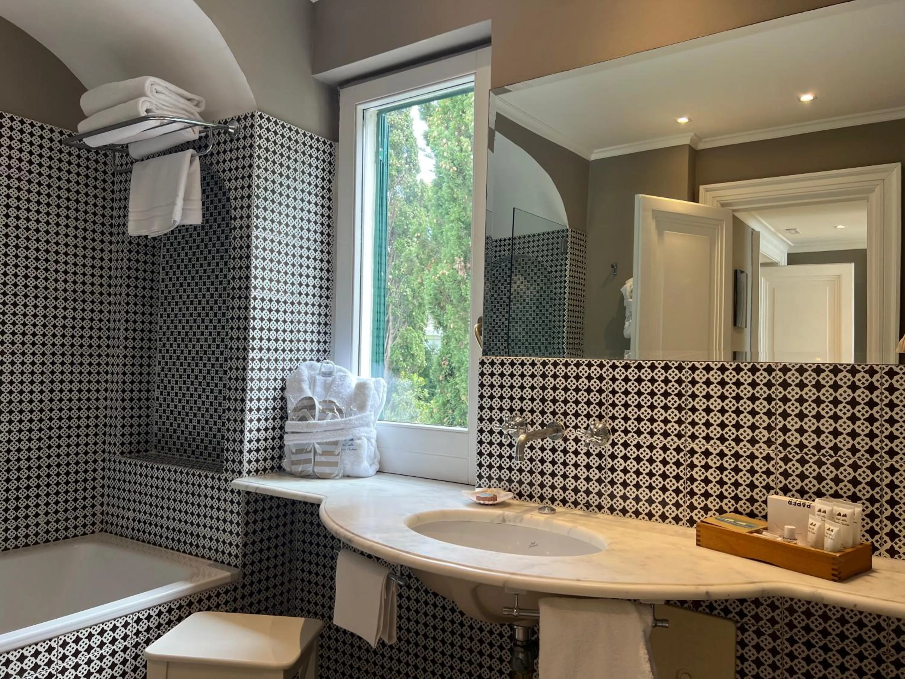 Bathroom in Hotel Della Piccola Marina