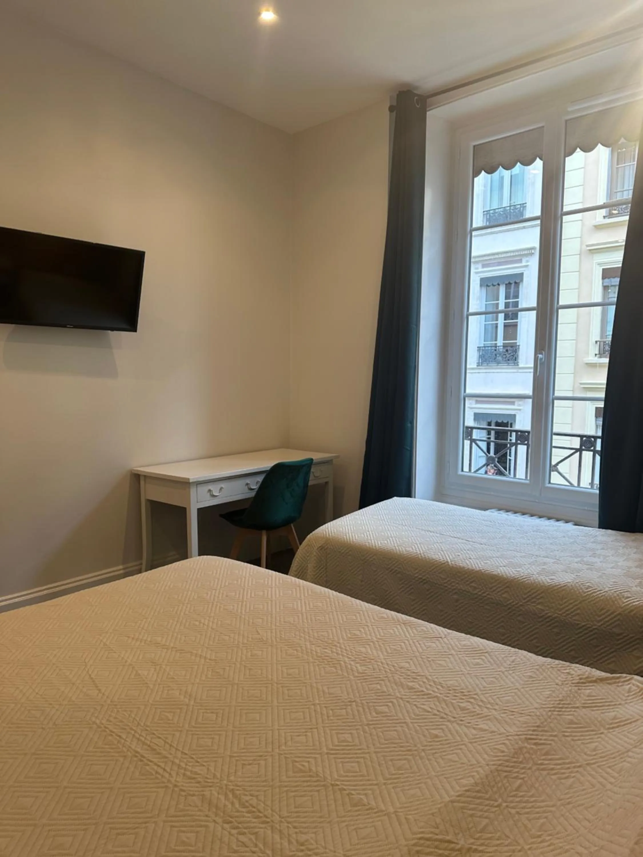 Bedroom, Bed in Hotel Azur