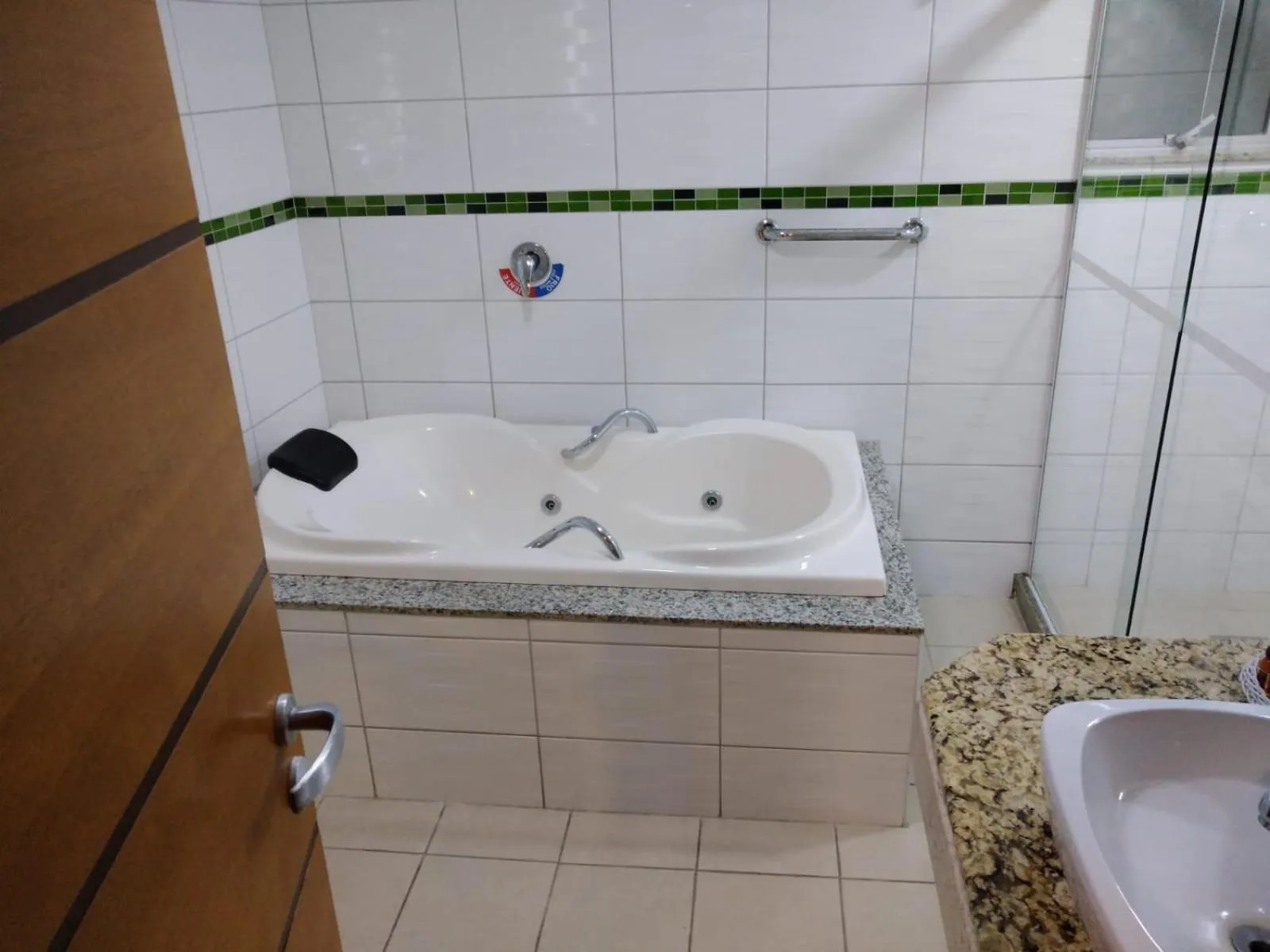 Hotel Brisa Tropical De Macaé