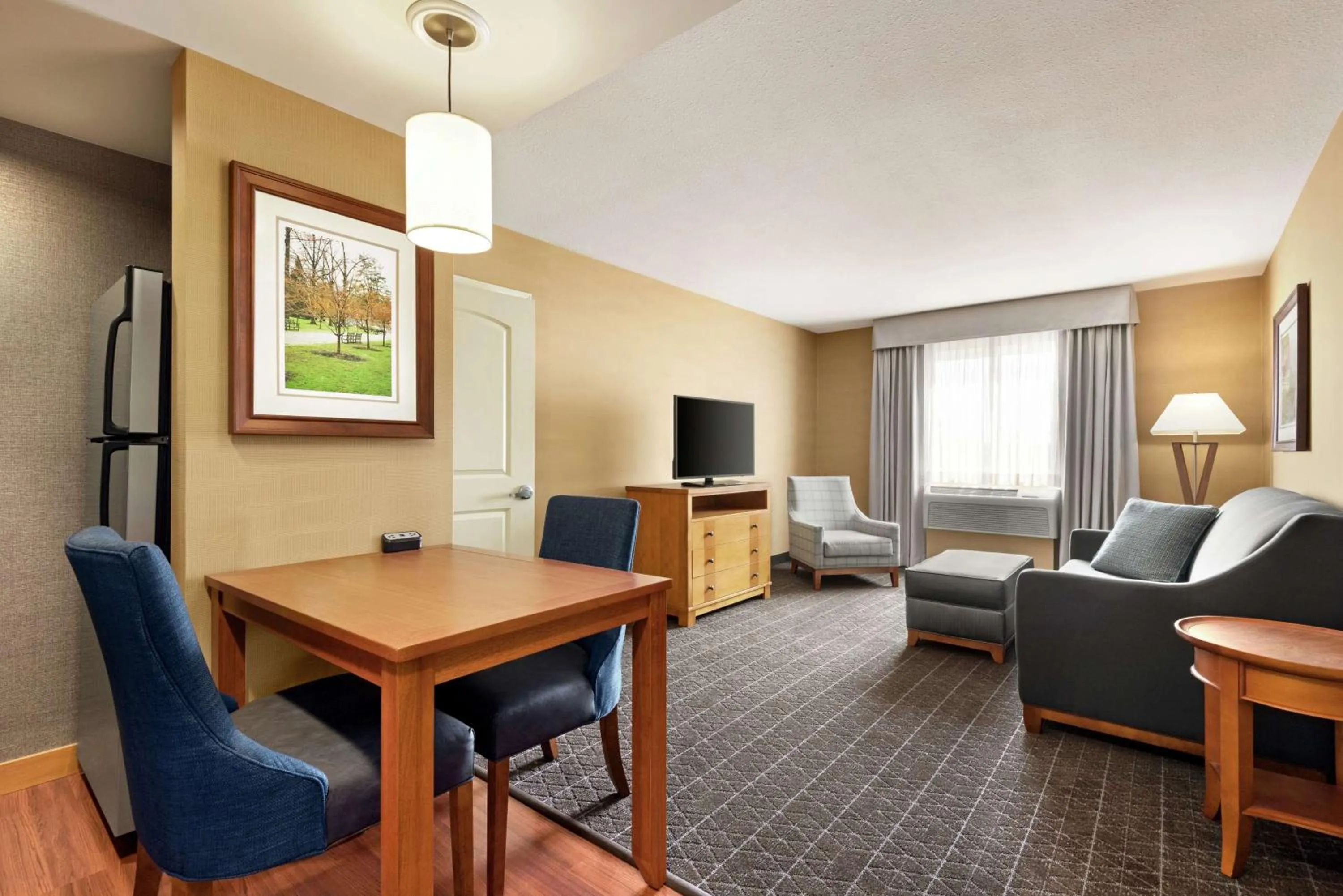 Bedroom in Homewood Suites by Hilton Allentown-West/Fogelsville
