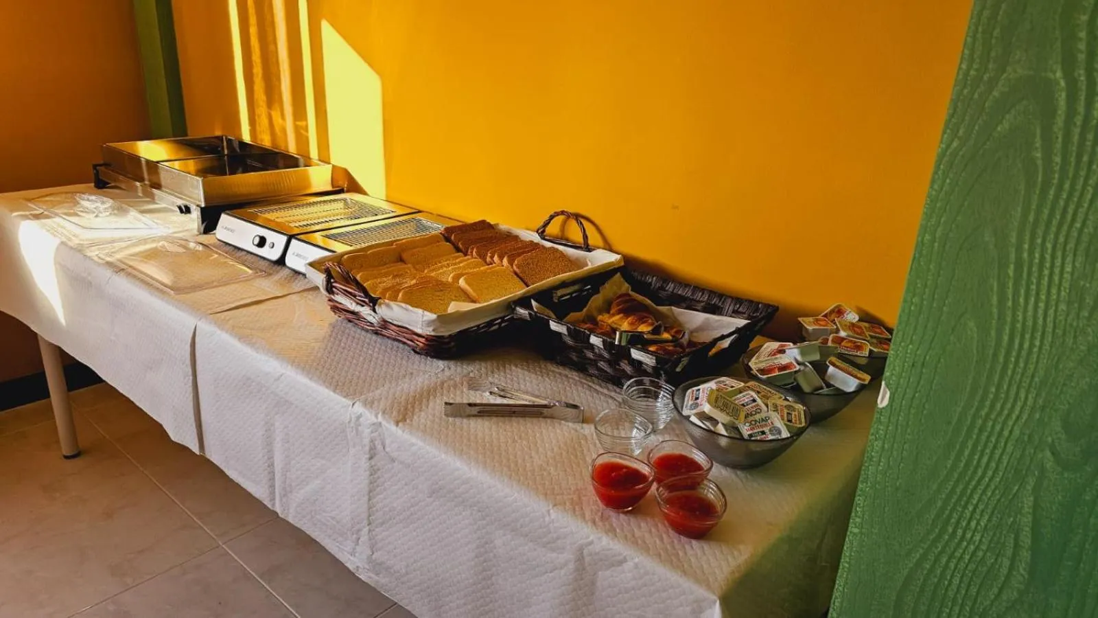 Breakfast in Hotel Mataleñas