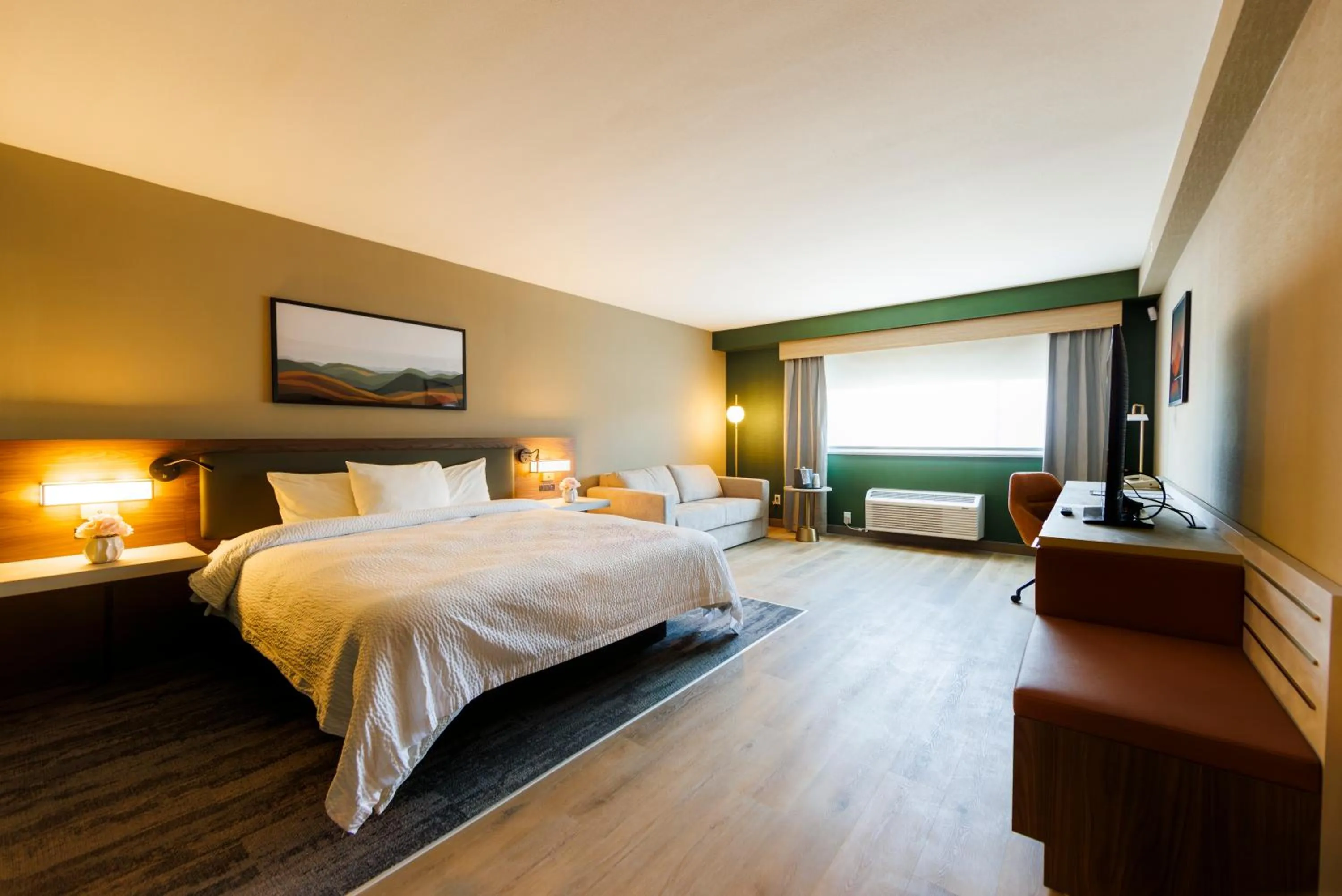 Bed in Hilton Garden Inn Clackamas Portland