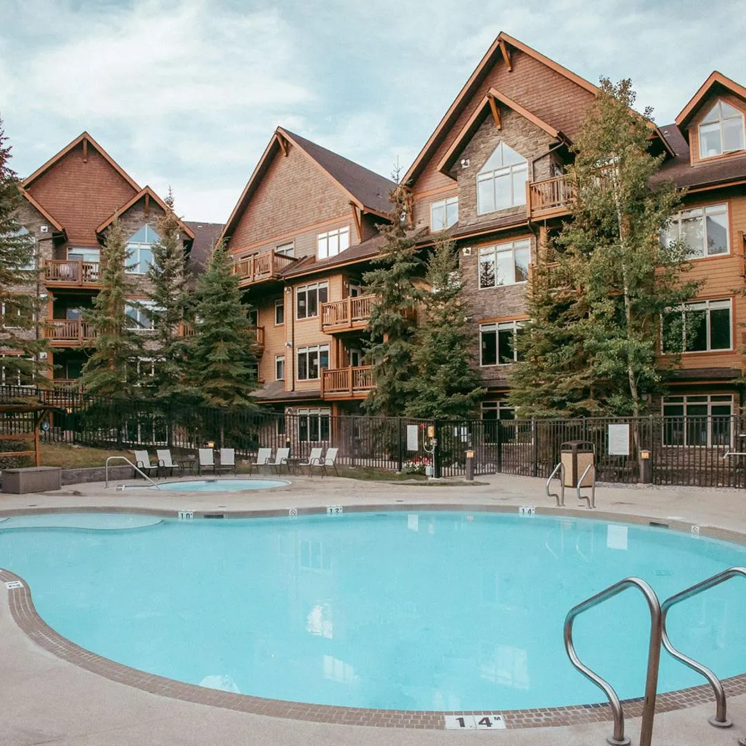 Swimming pool in Stoneridge Mountain Resort