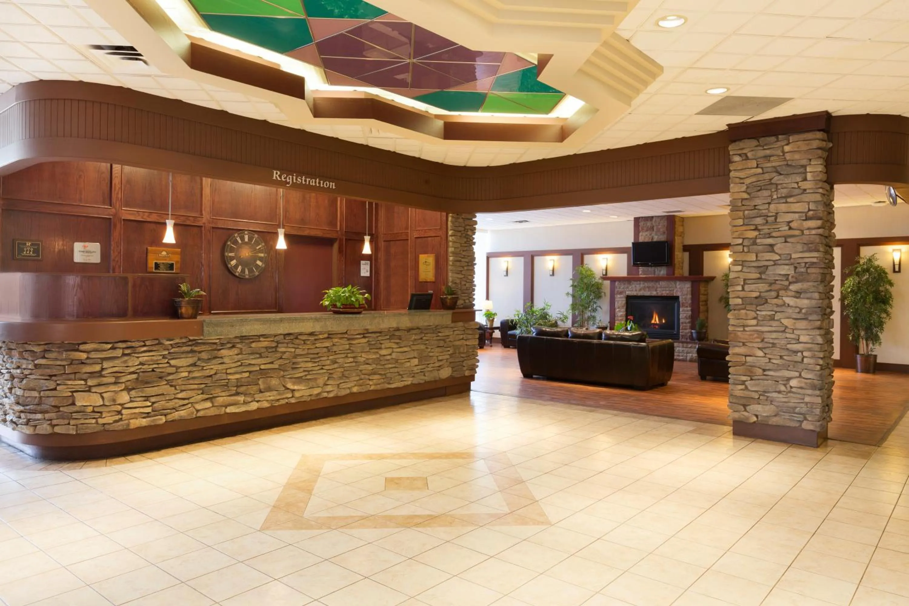 Lobby or reception in Days Inn by Wyndham Calgary South
