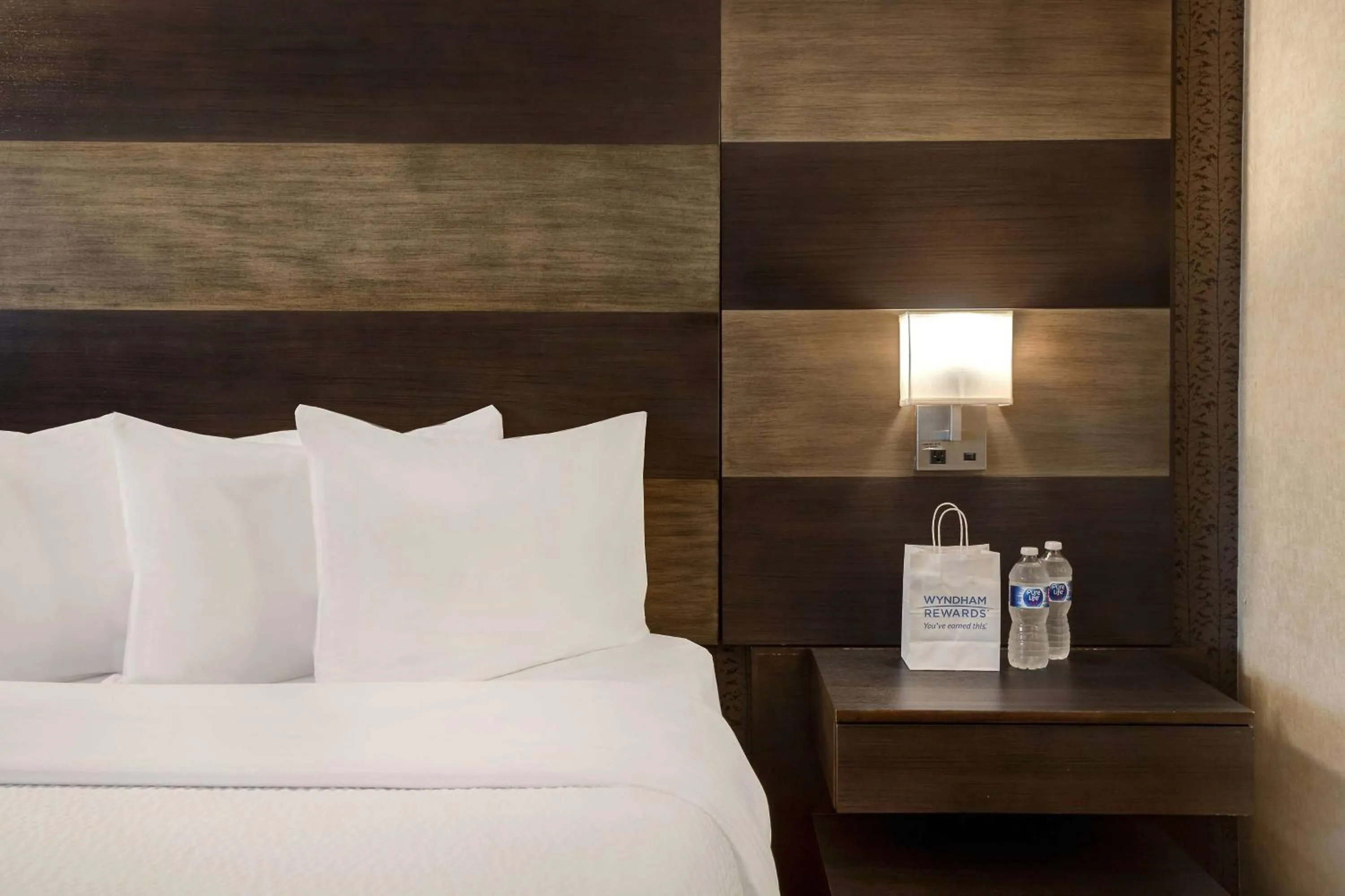 Photo of the whole room, Bed in Days Inn by Wyndham Calgary South