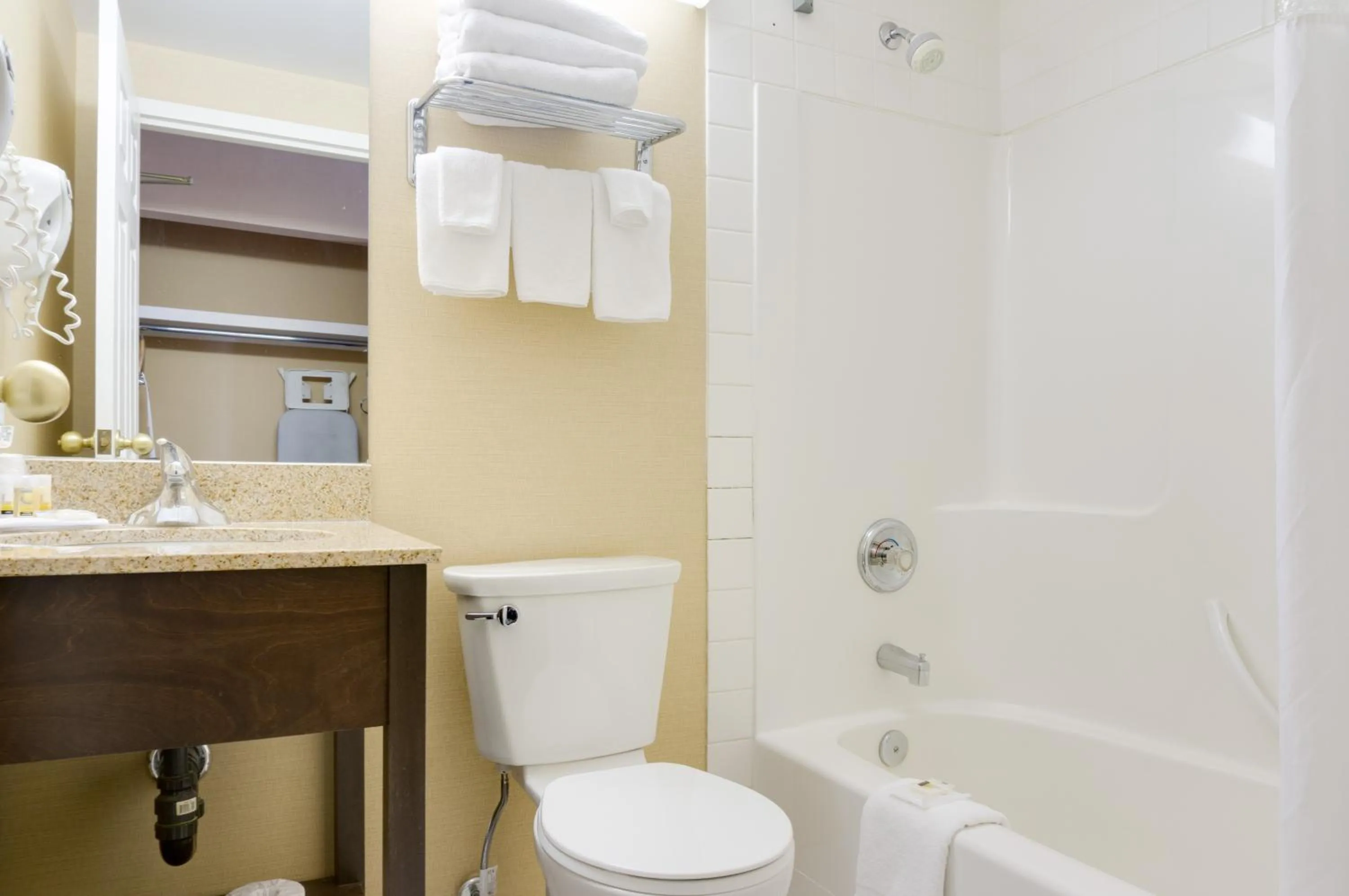 Bathroom in Days Inn by Wyndham Calgary South