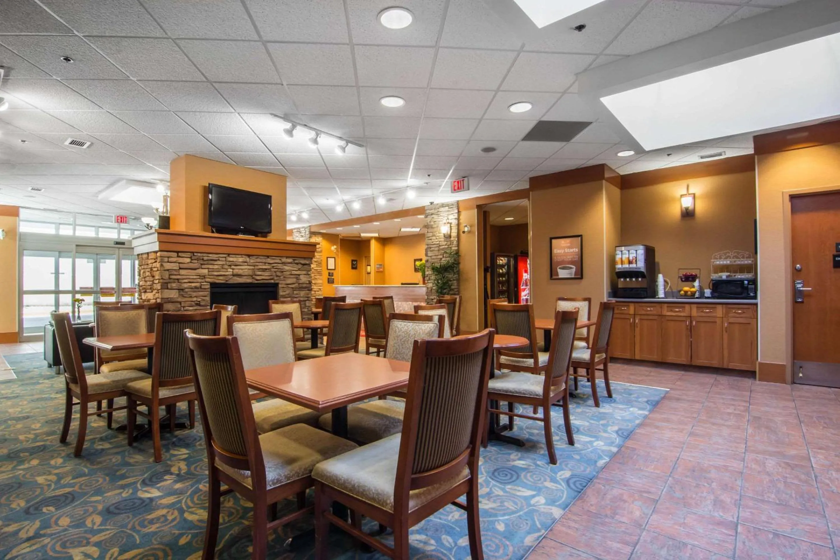 Lobby or reception in Econo Lodge Inn & Suites University