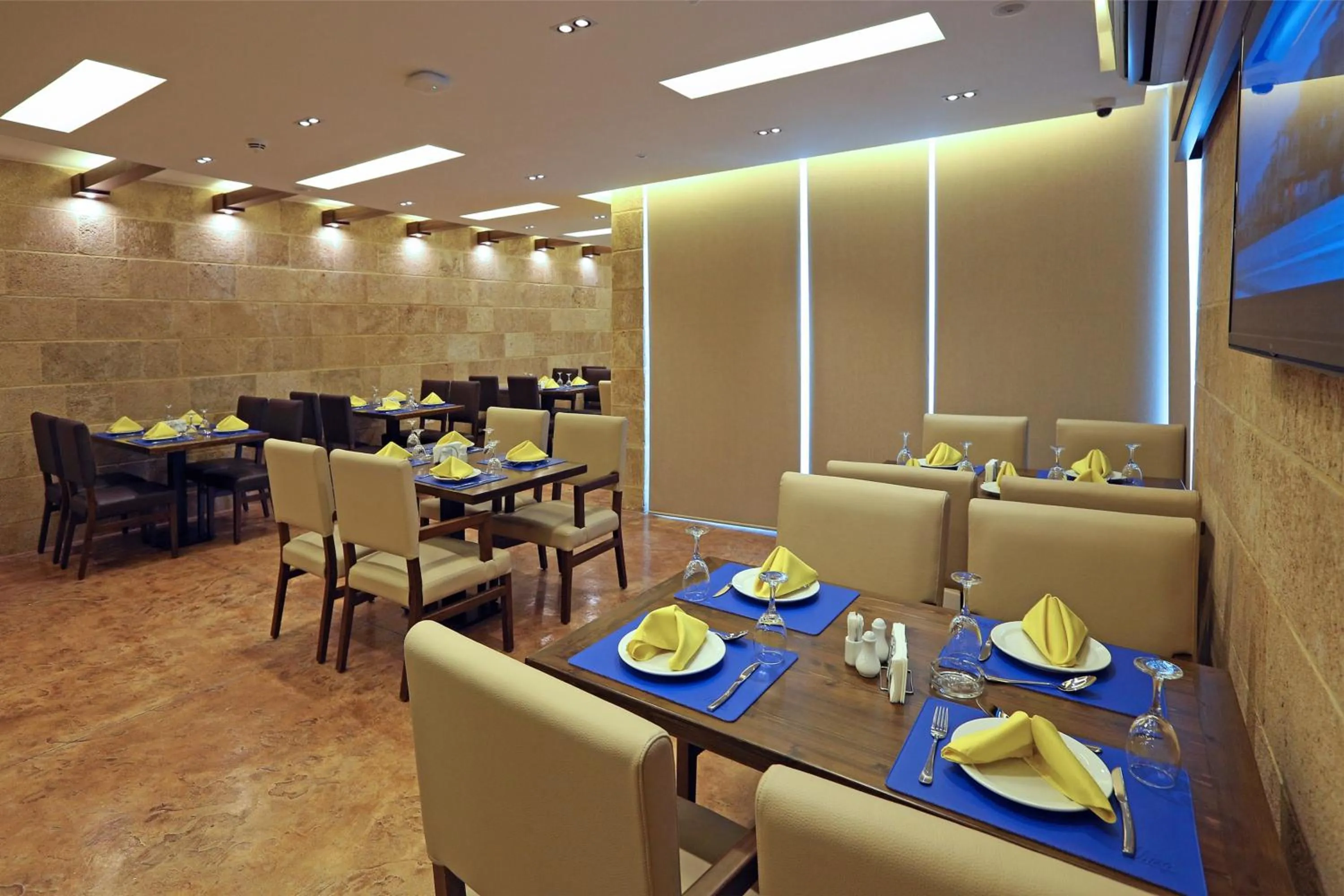 Restaurant/places to eat in Ibiza Hotel