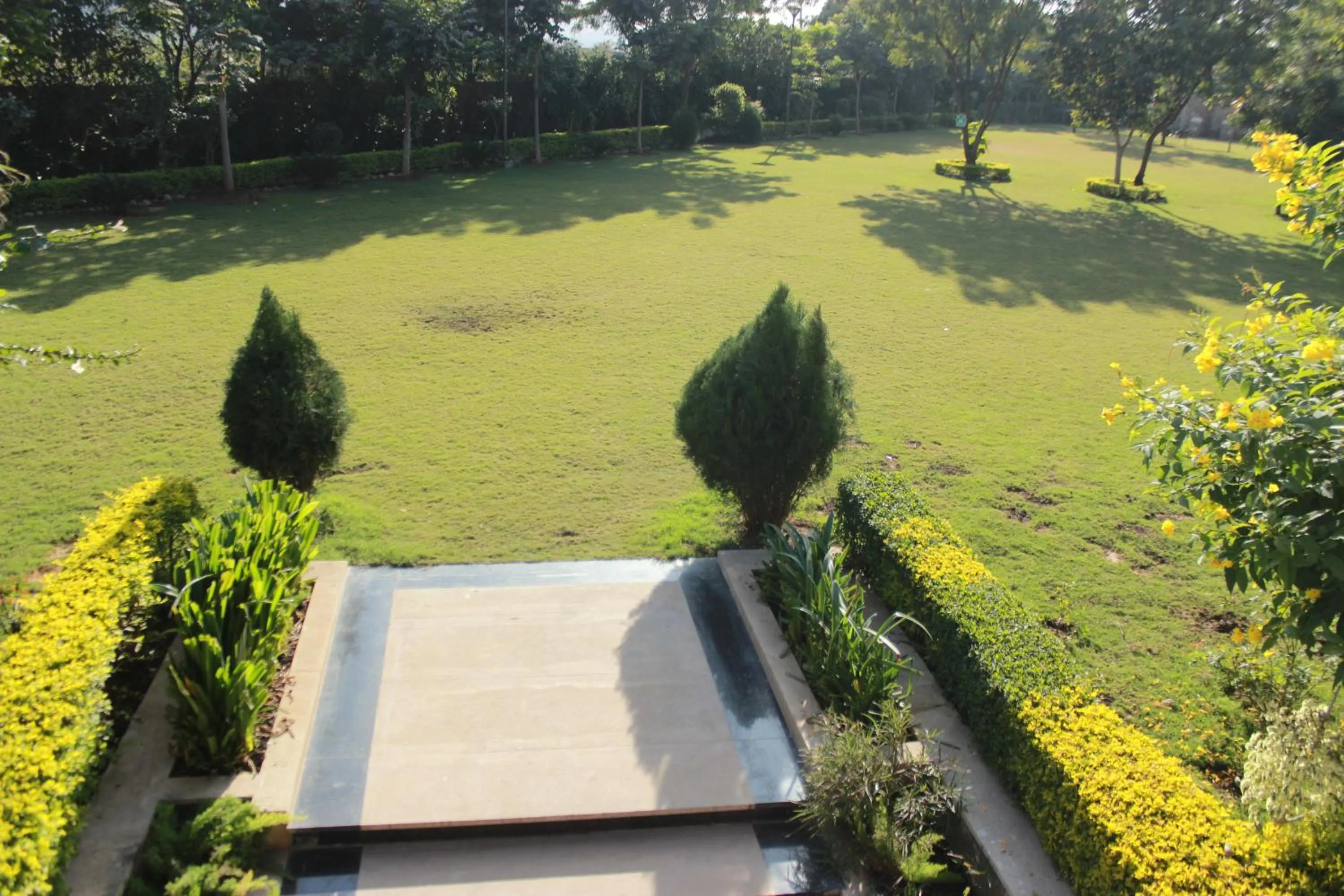 Garden in Ramya Resort & Spa