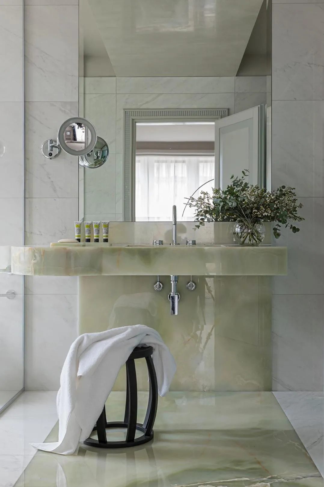 Photo of the whole room, Bathroom in Vista Palazzo - Small Luxury Hotels of the World