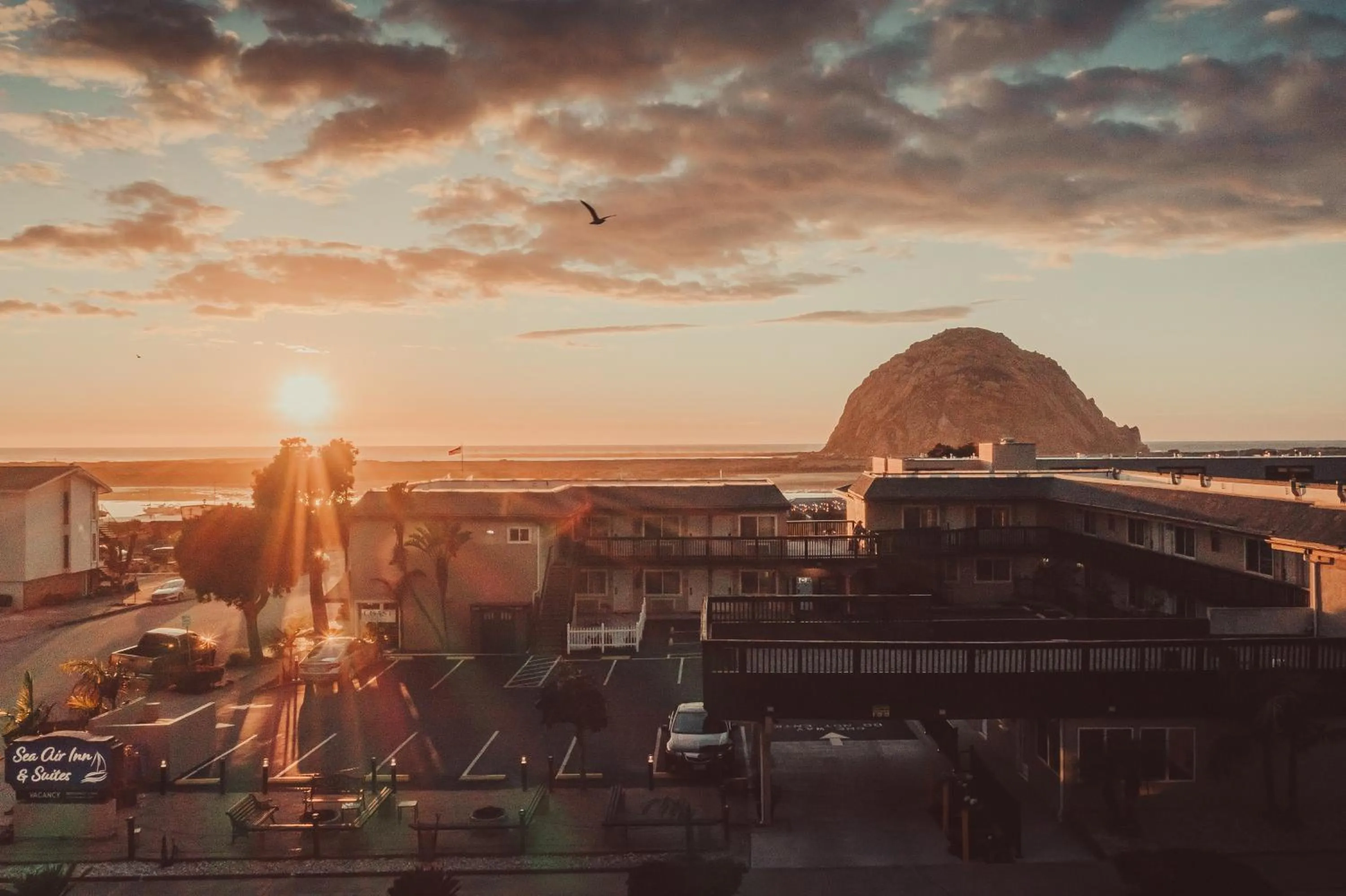 Property building in Sea Air Inn & Suites - Downtown - Restaurant Row