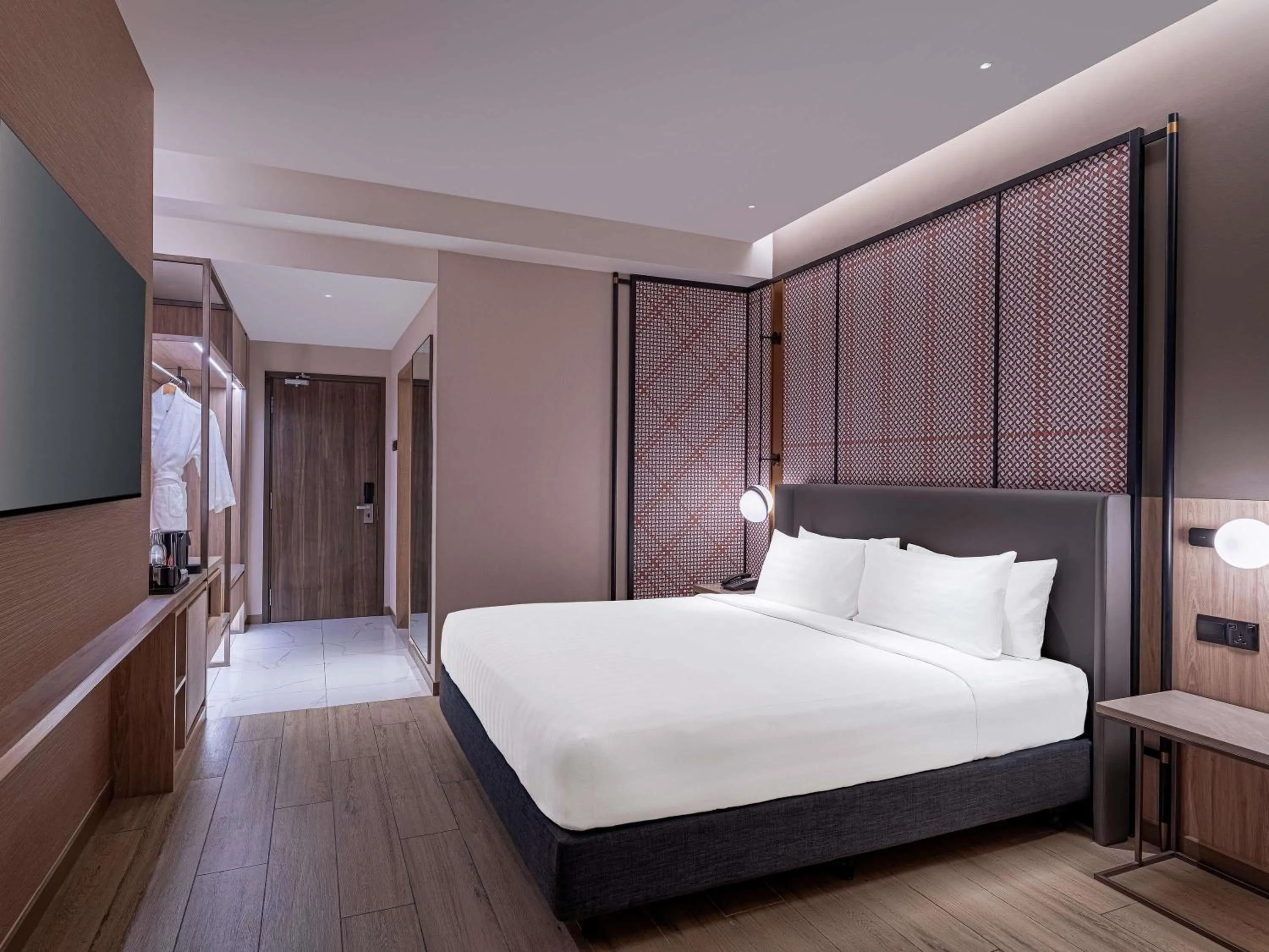 Bedroom, Bed in Grand Mercure Kuala Lumpur Bukit Bintang