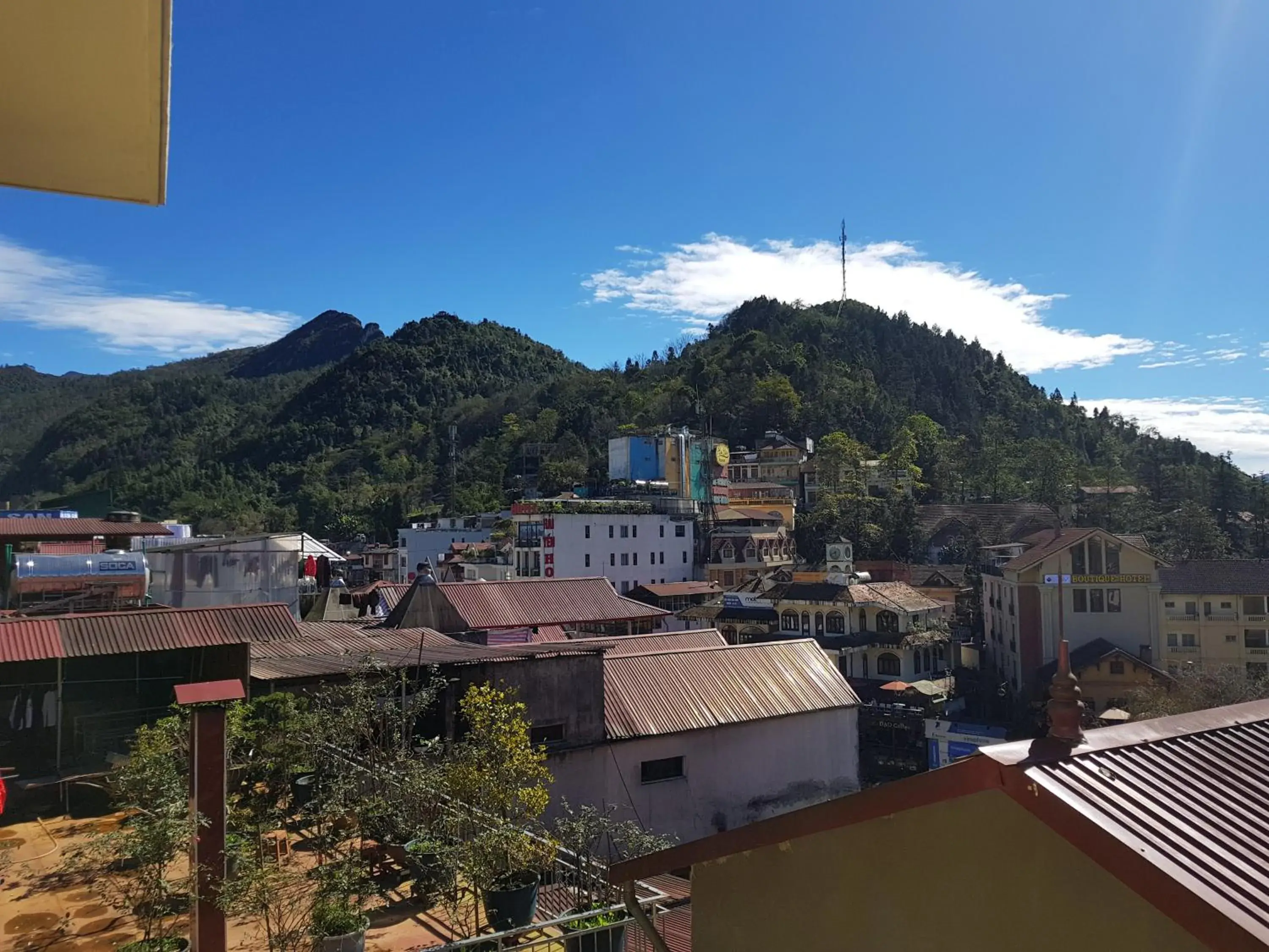 Deluxe Triple Room with Mountain view in Anise Sapa Hotel Deluxe Triple Room with Mountain view in Anise Sapa Hotel