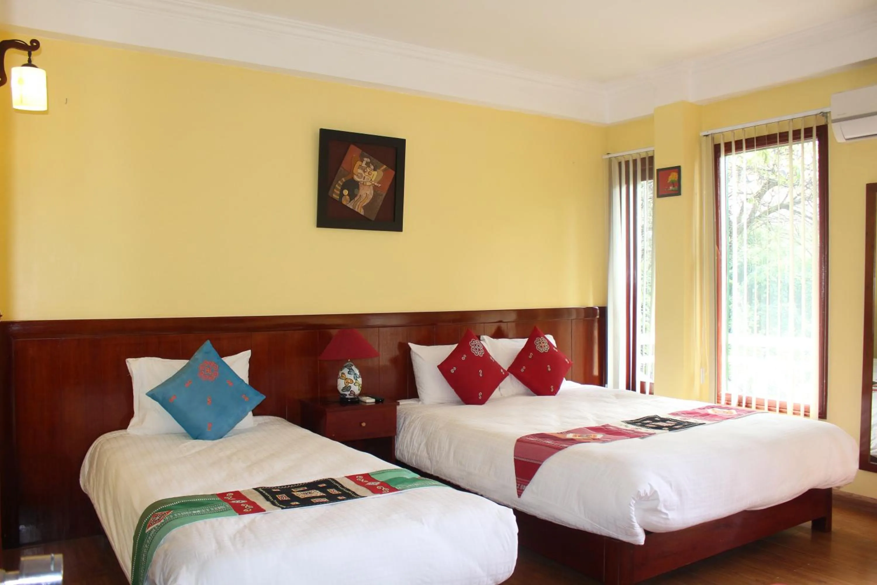 Coffee/tea facilities, Bed in Anise Sapa Hotel