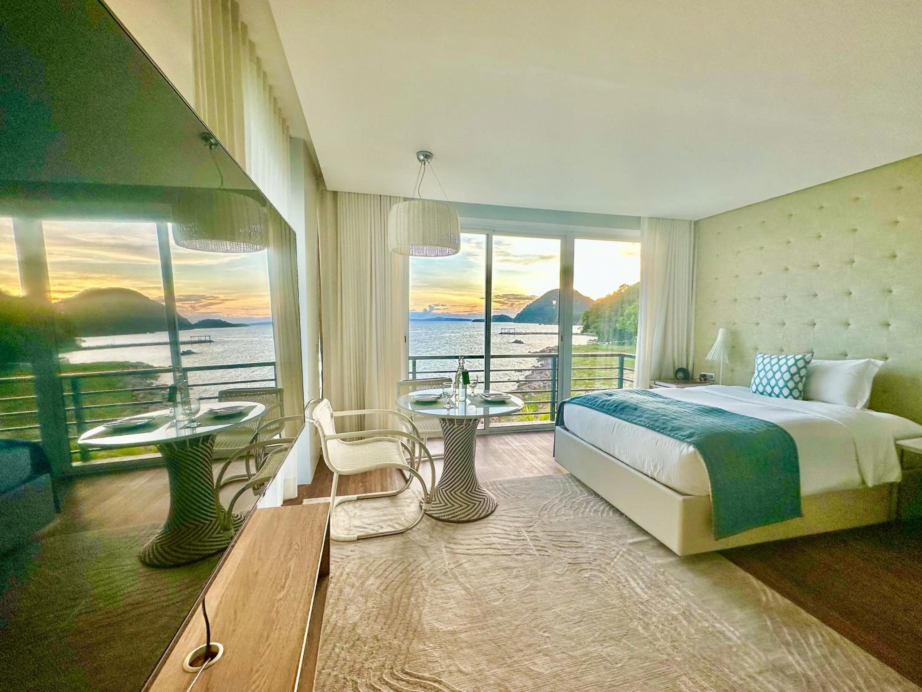 View (from property/room), Bed in Misibis Bay