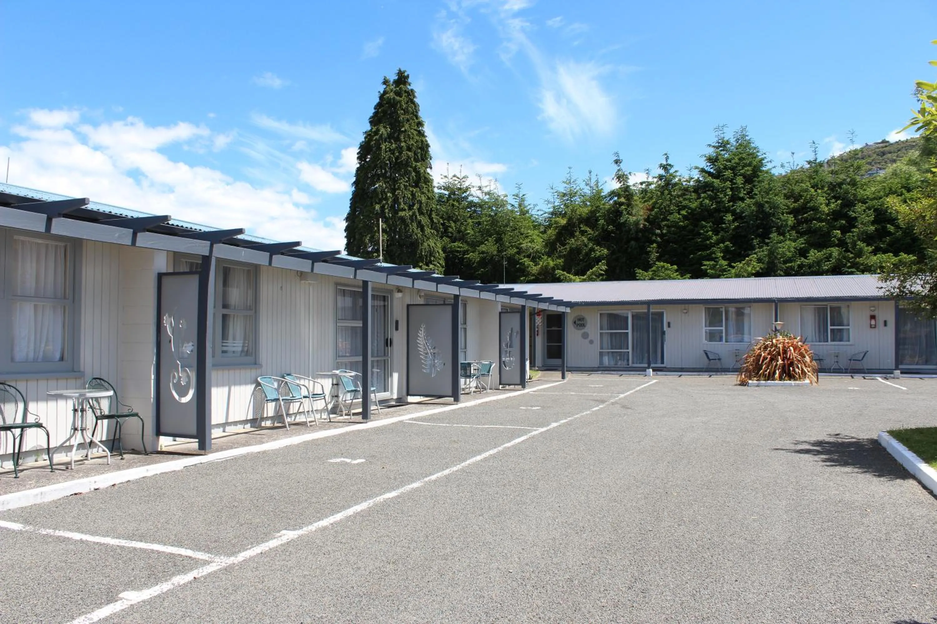 Property building in Fairy Springs Motel