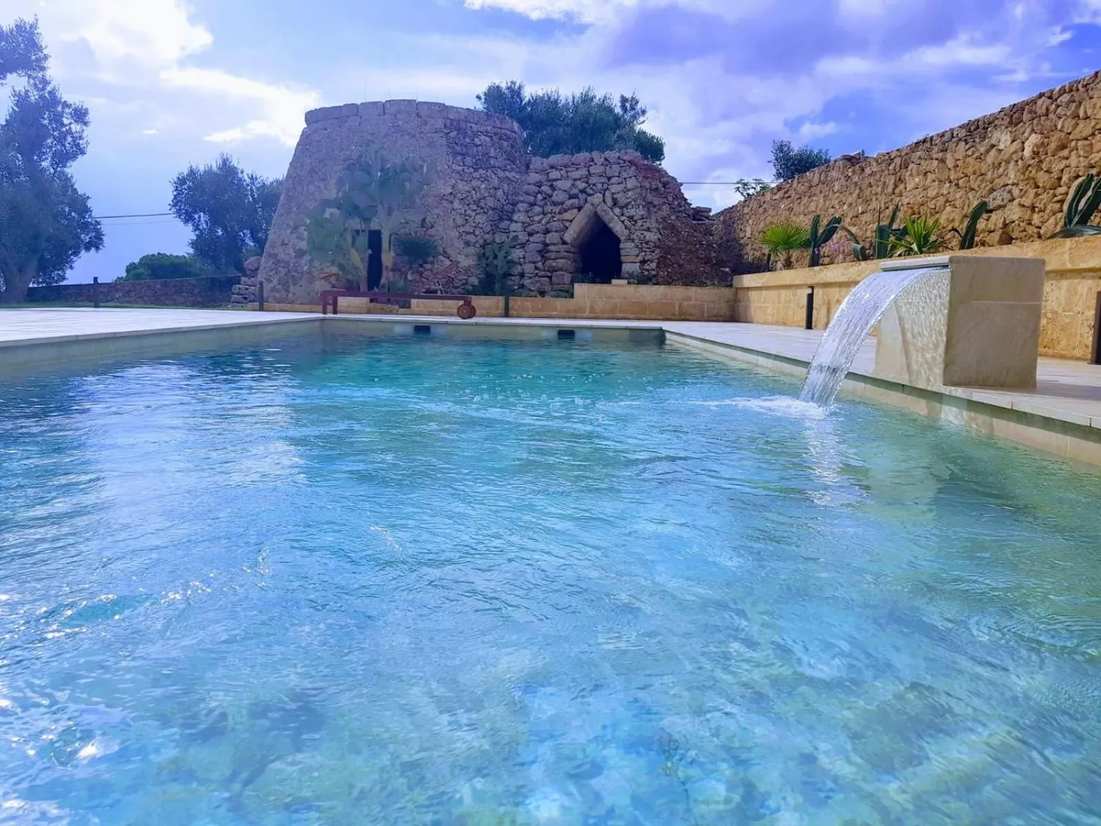 Swimming pool in Casale Donna Rosa