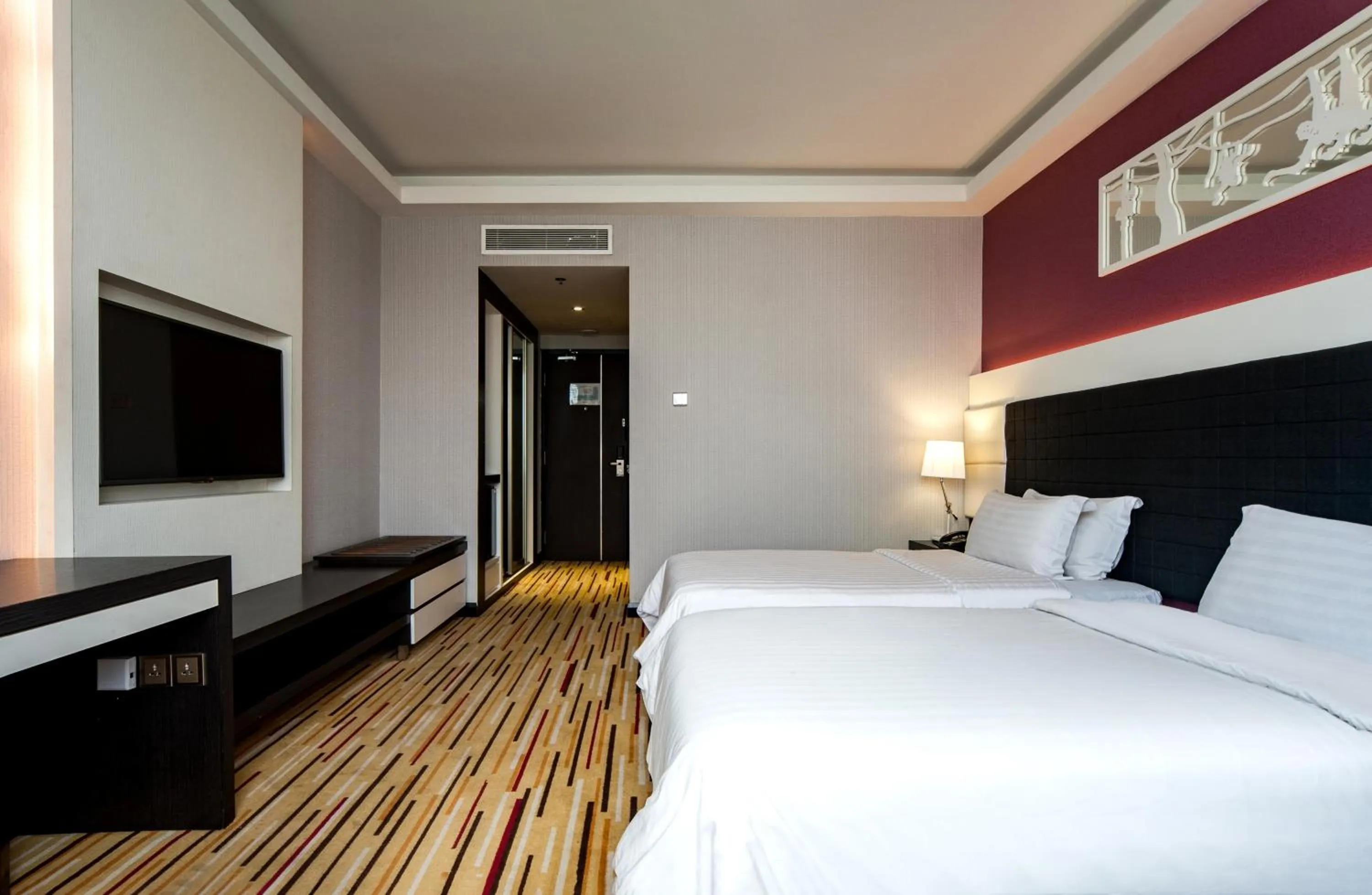 Bedroom, Bed in Promenade Hotel Kota Kinabalu