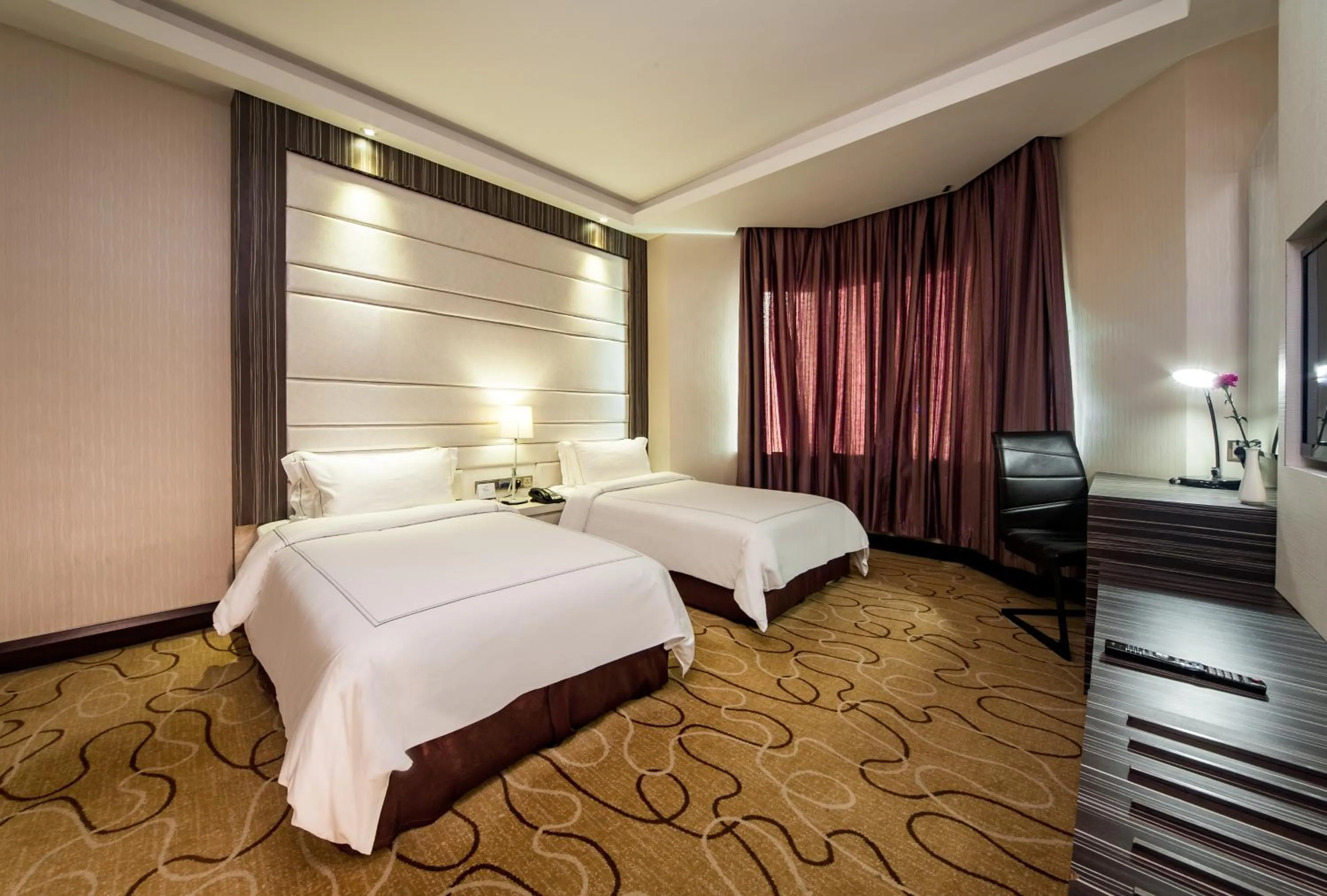 Bedroom, Bed in Promenade Hotel Kota Kinabalu