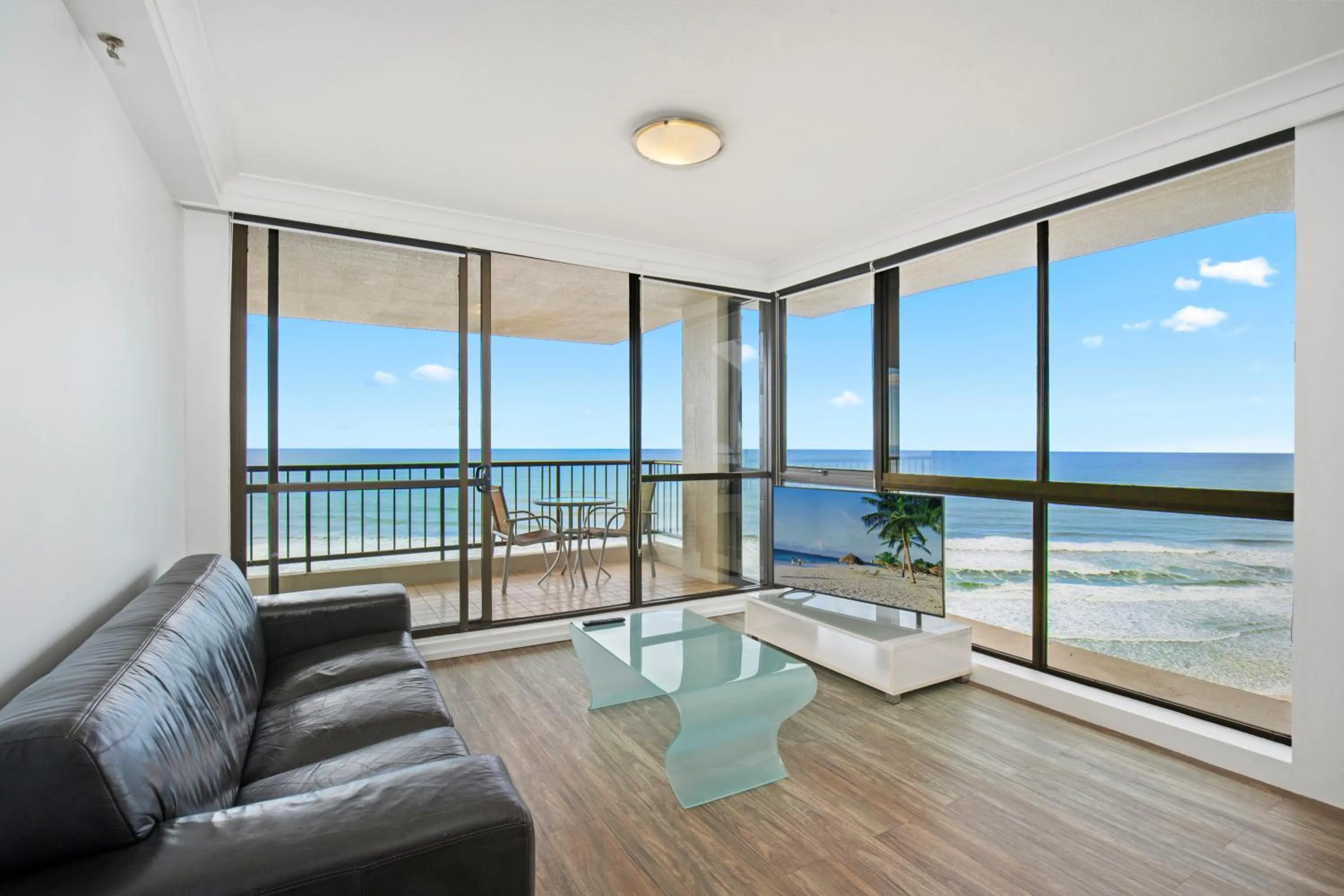 Capricorn One Beachside Holiday Apartments - Official