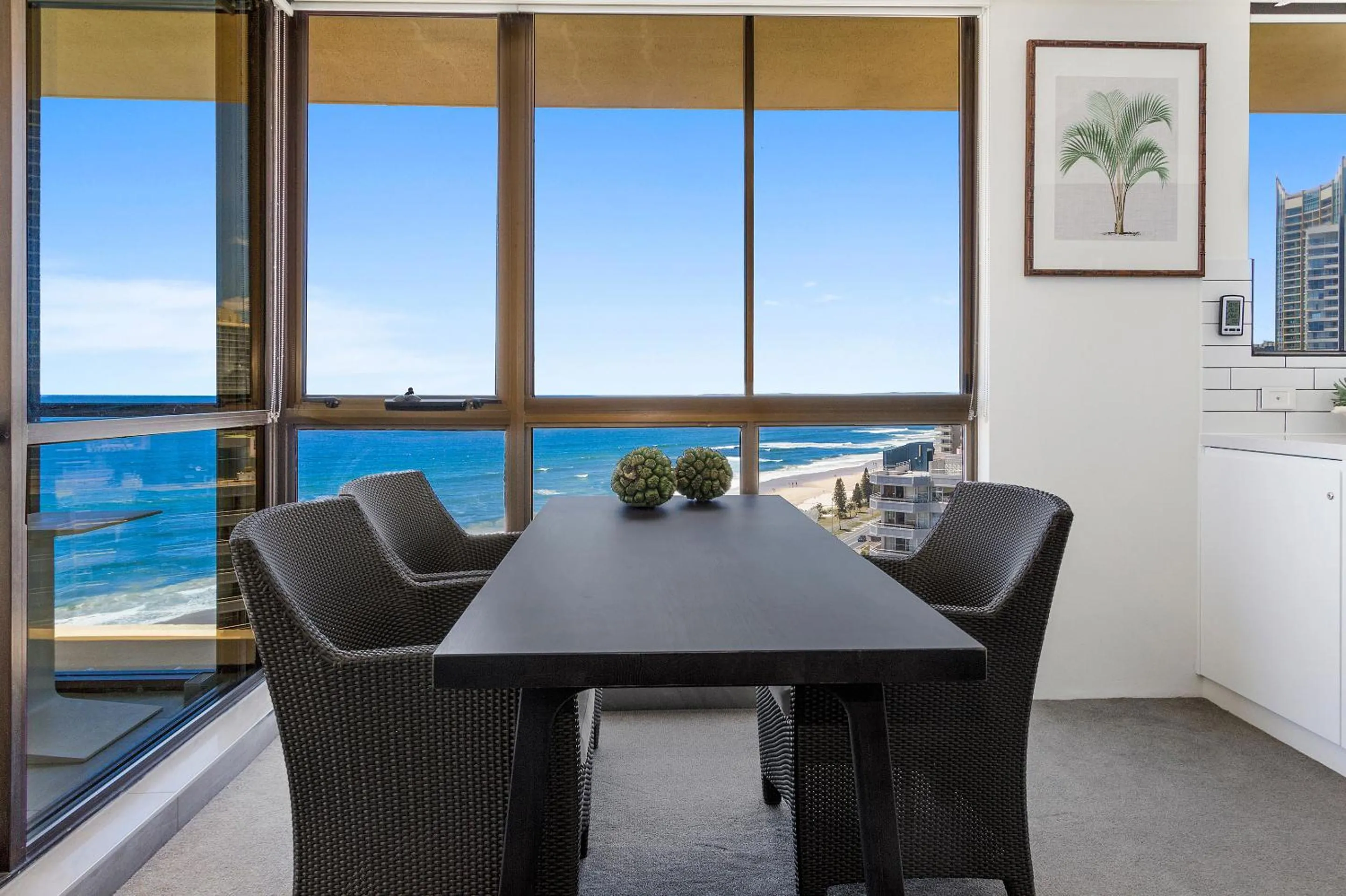 Dining area in Capricorn One Beachside Holiday Apartments - Official