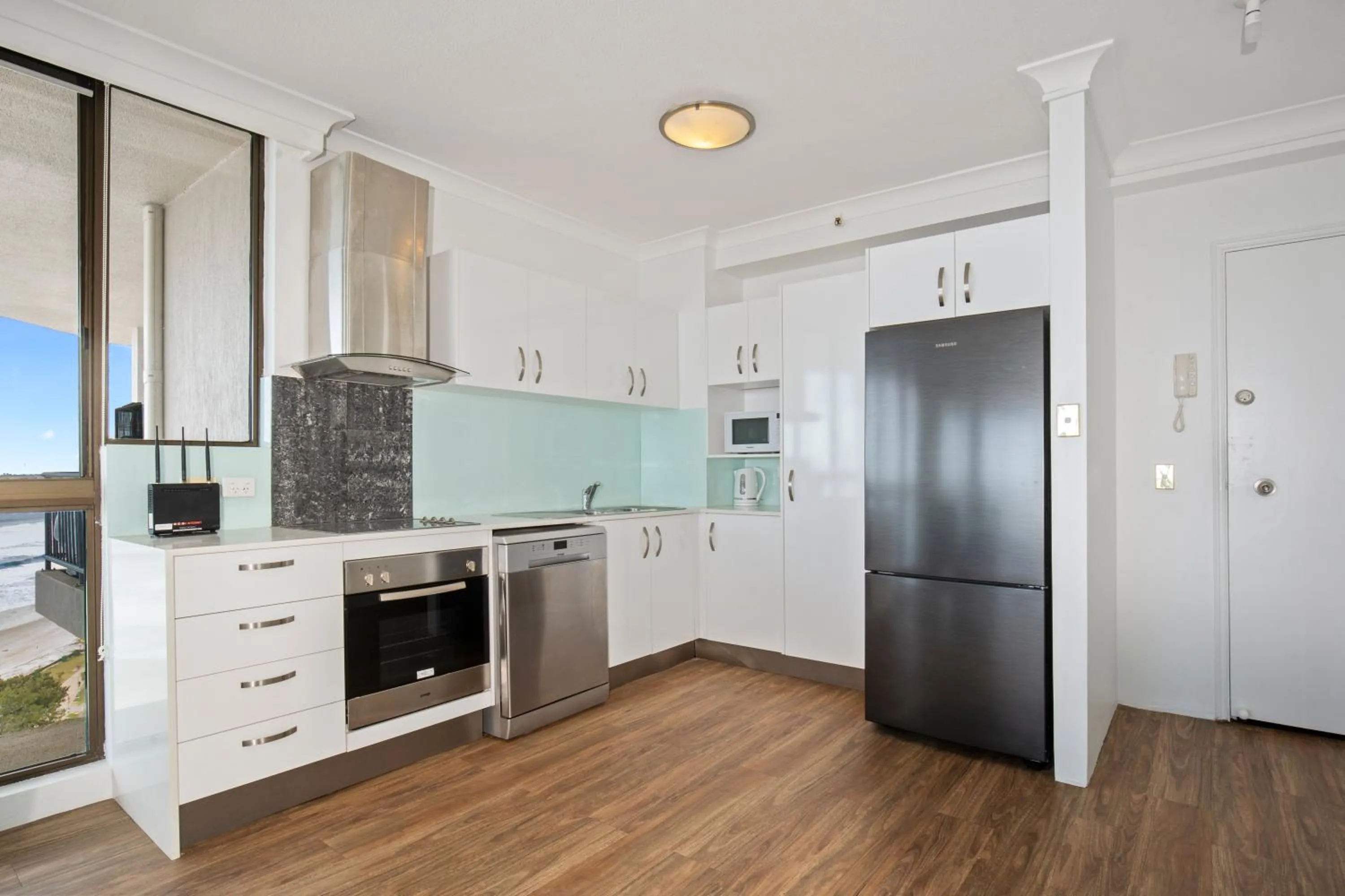 Capricorn One Beachside Holiday Apartments - Official