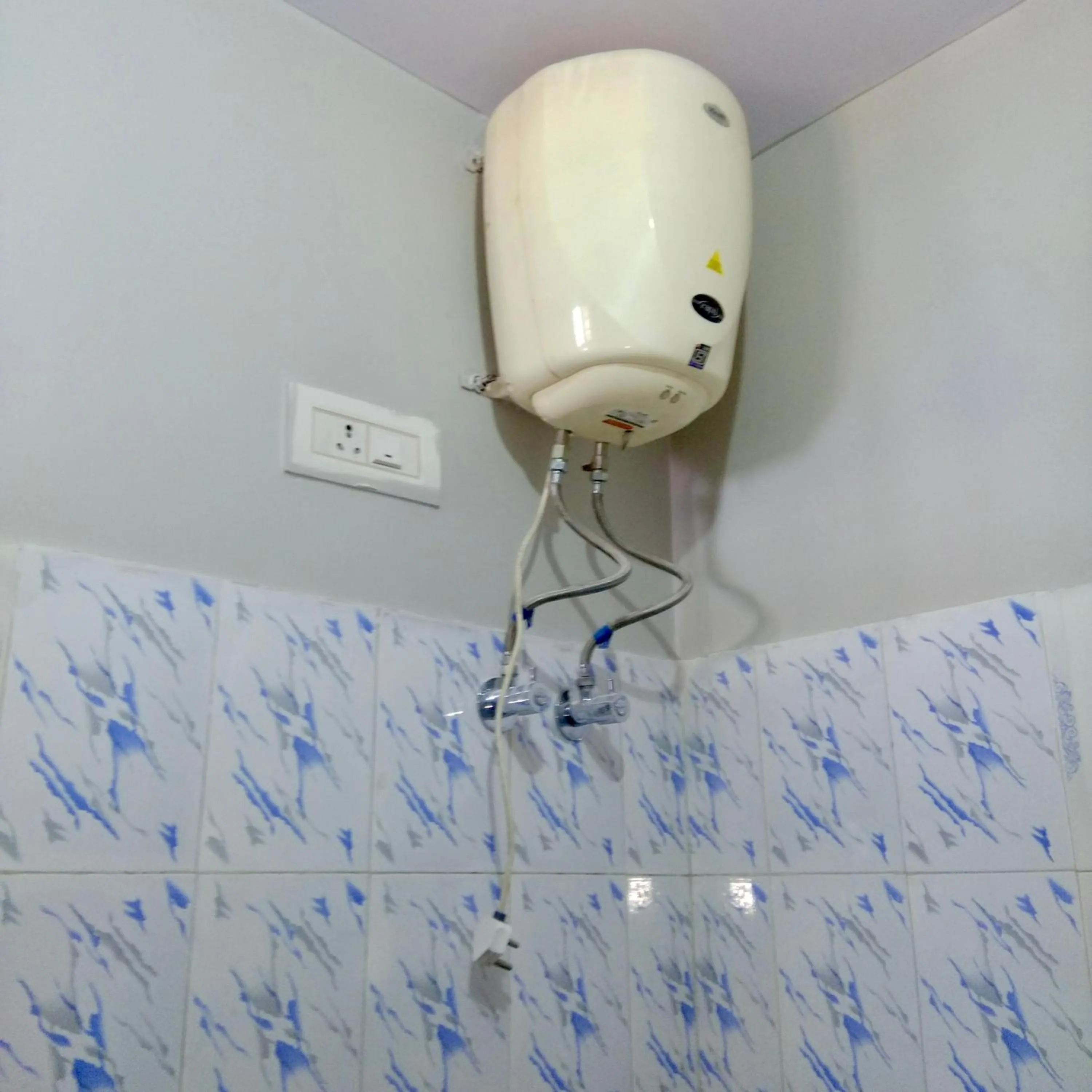 Hotel zamarrud palace