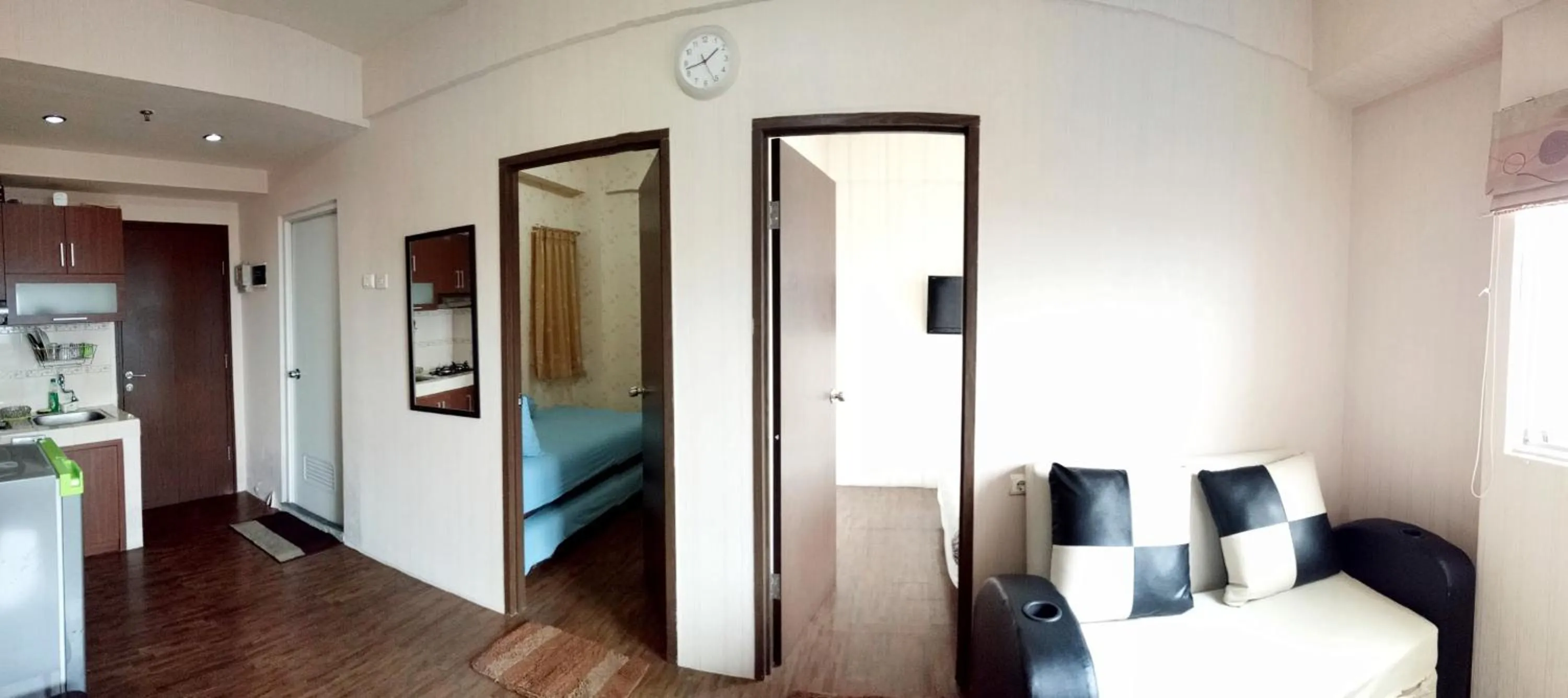 Apartment The Suites Metro by Yudis