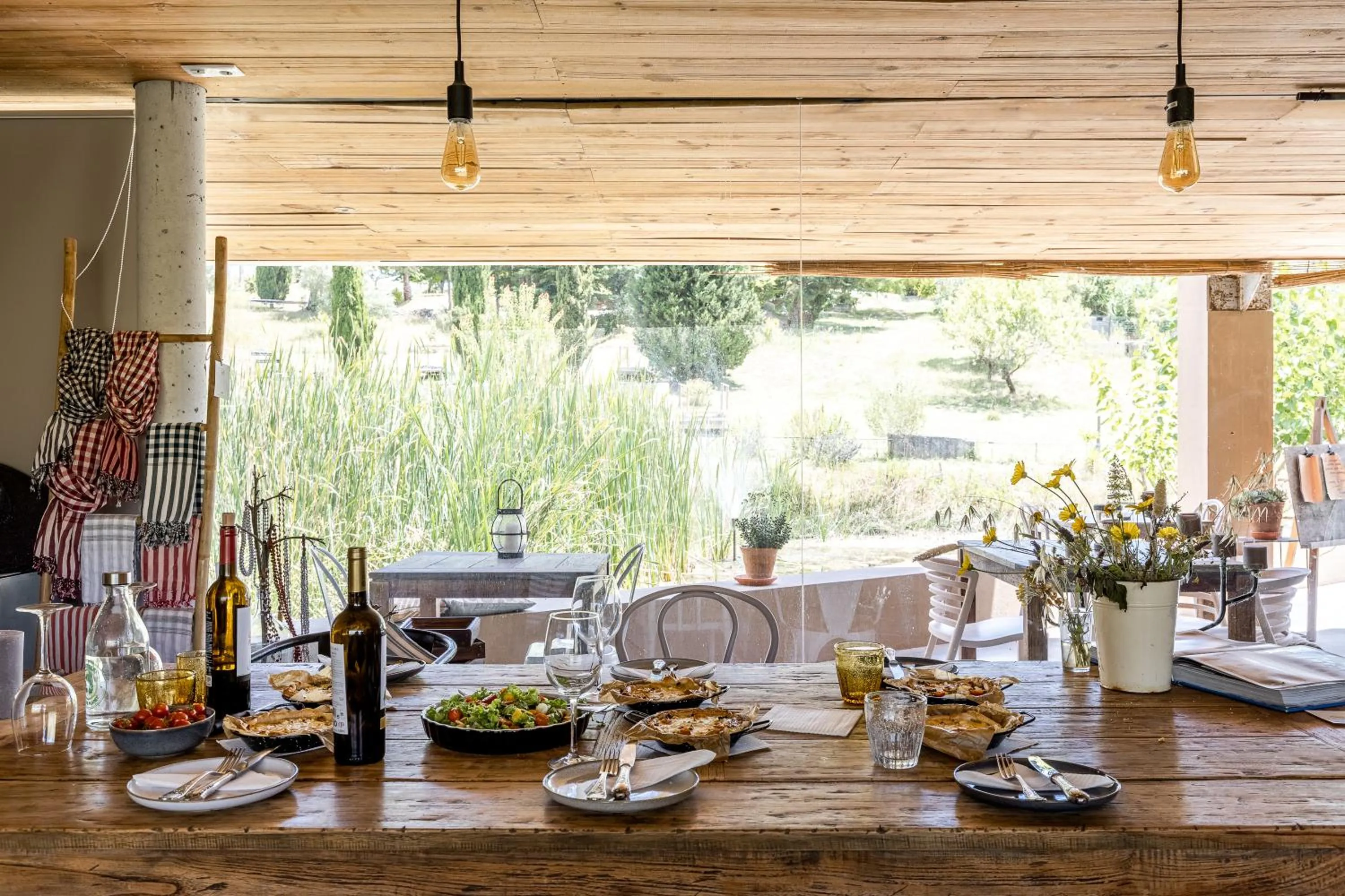 Property building in Dominio Vale Flores