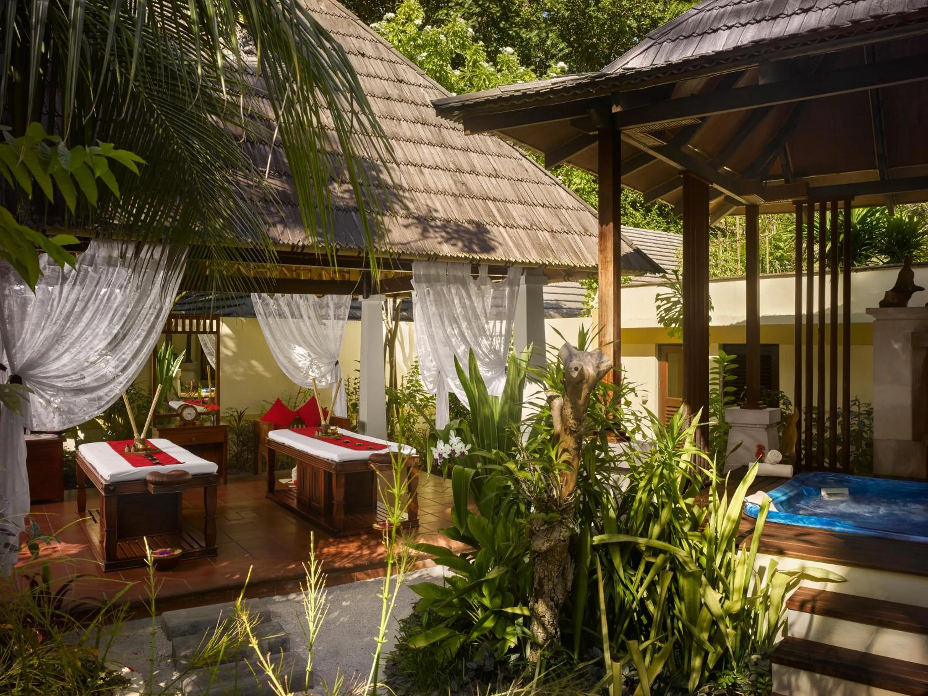 Spa and wellness centre/facilities in Royal Island Resort Maldives