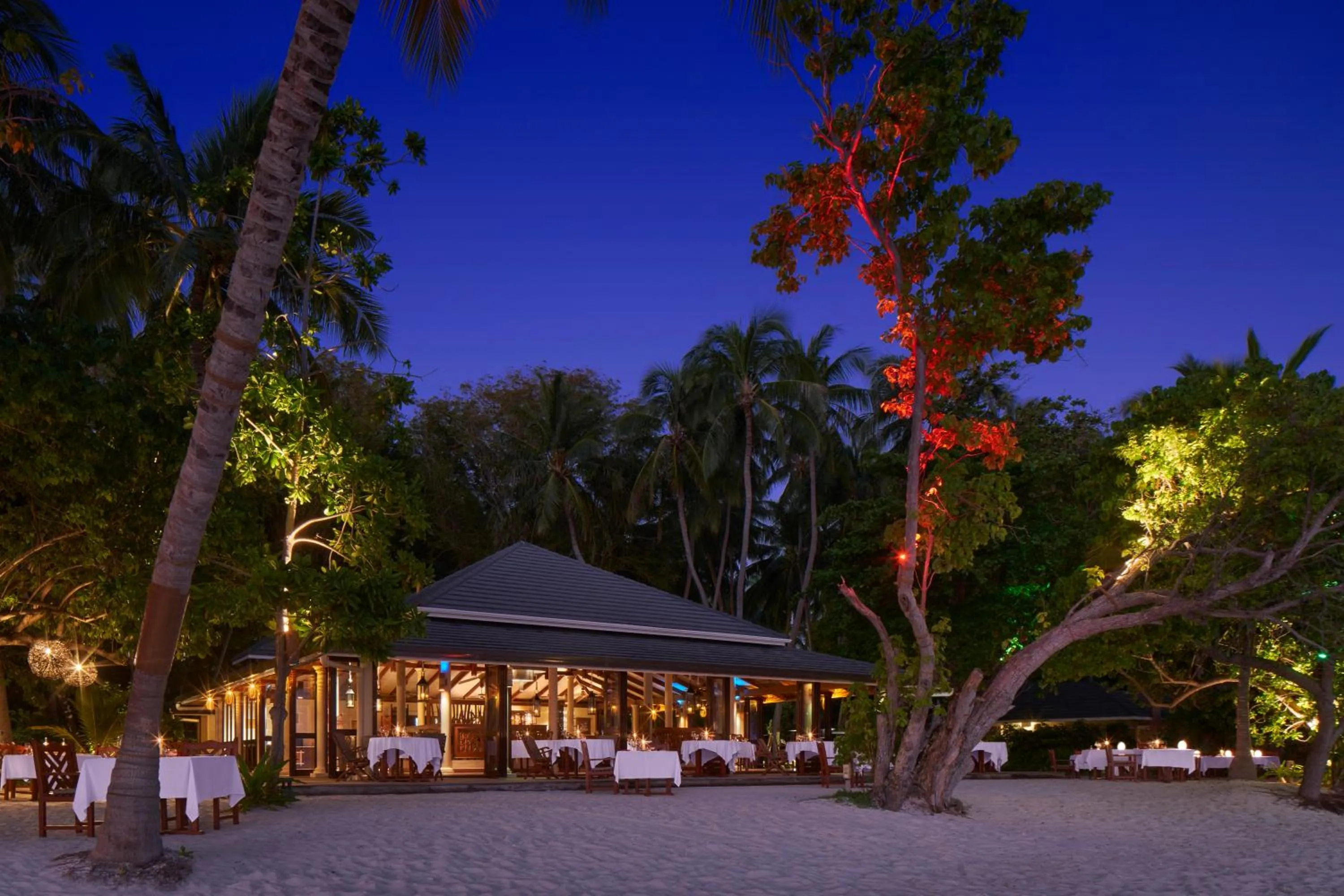 Restaurant/places to eat in Royal Island Resort Maldives