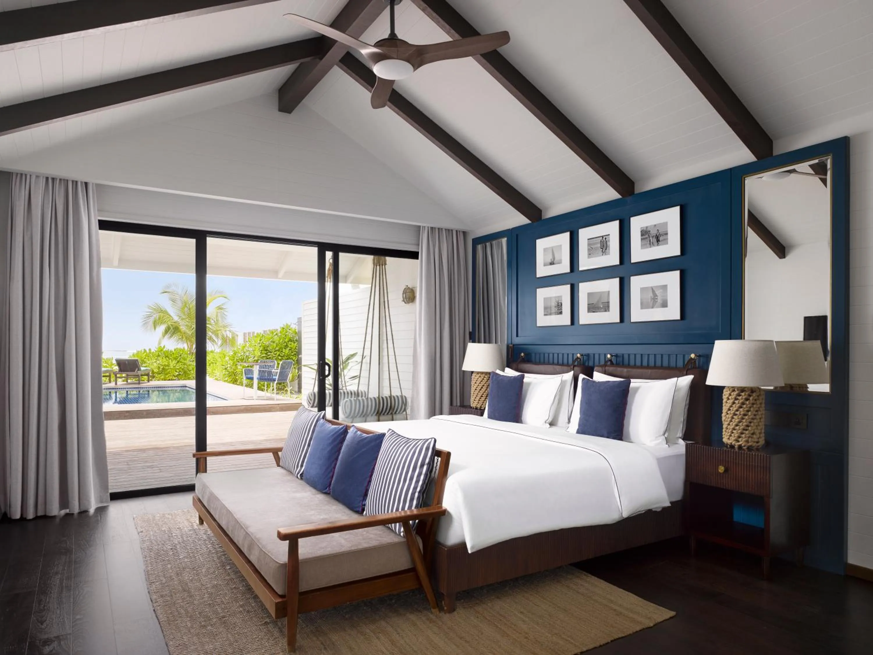 Bed in Villa Nautica Paradise Island Resort