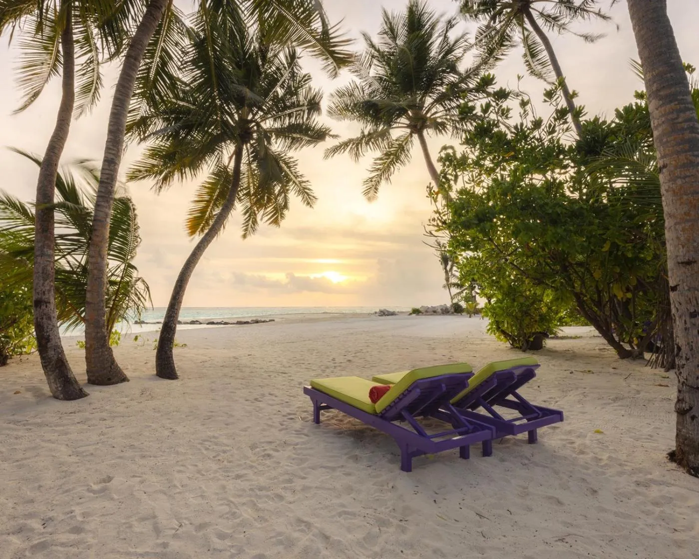 Beach in Villa Park Sun Island Resort