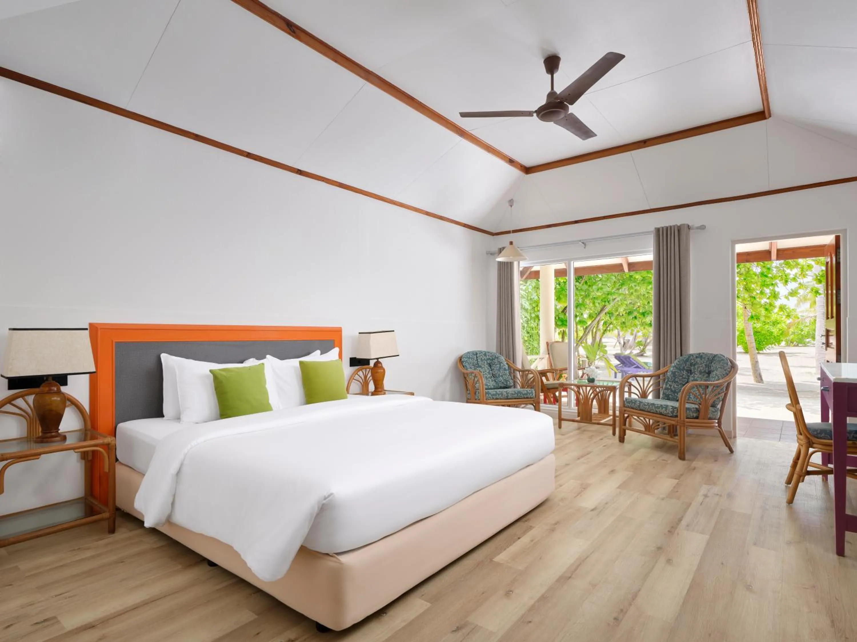 Bedroom, Bed in Villa Park Sun Island Resort