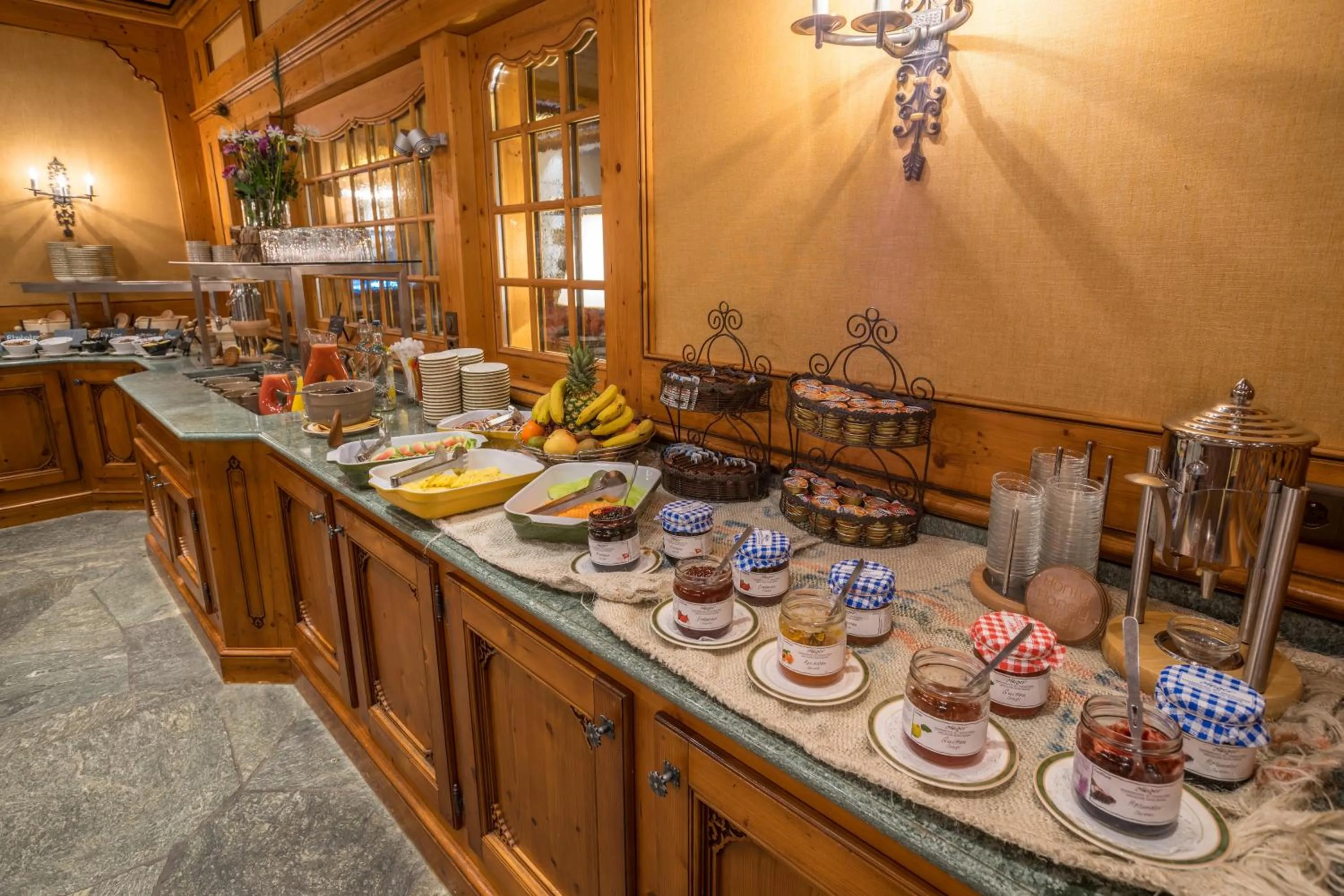 Buffet breakfast in Riffelalp Resort 2222m Ski-in & Ski-out