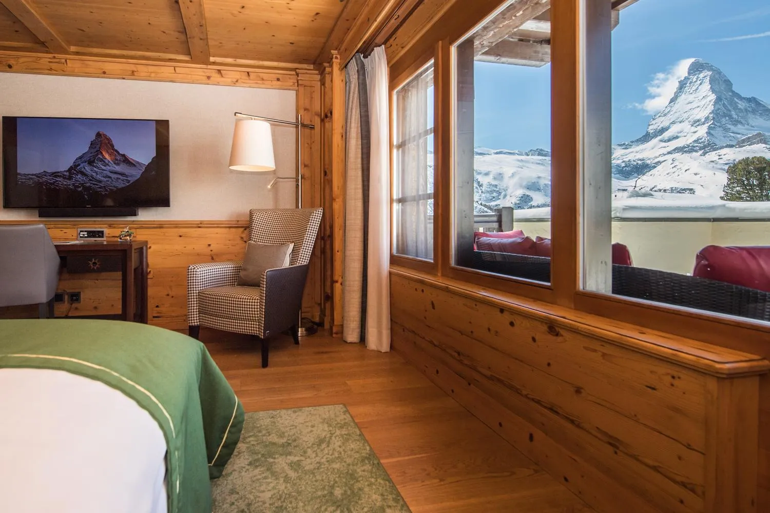 Bed in Riffelalp Resort 2222m Ski-in & Ski-out