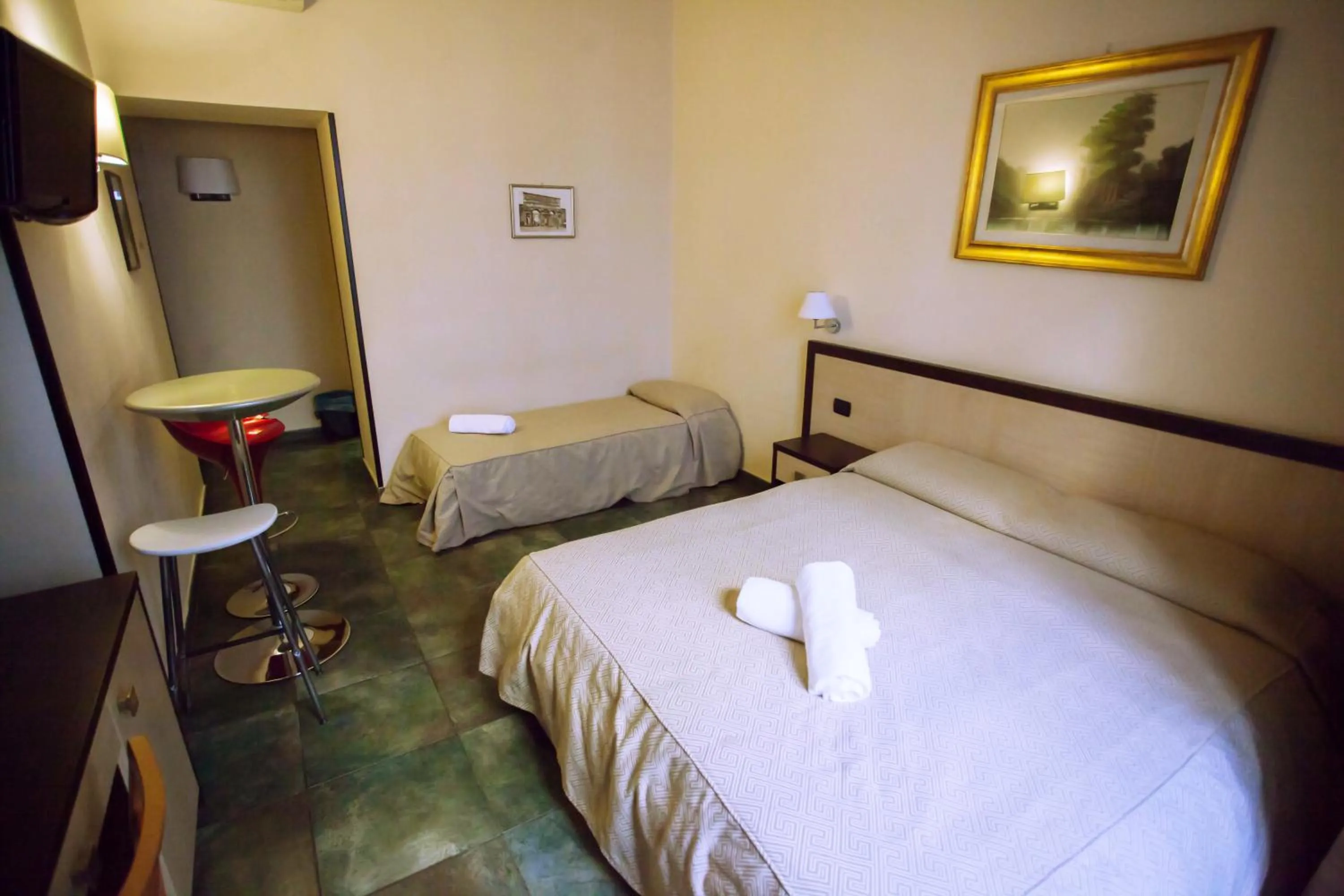 Photo of the whole room, Bed in Clarian Affittacamere