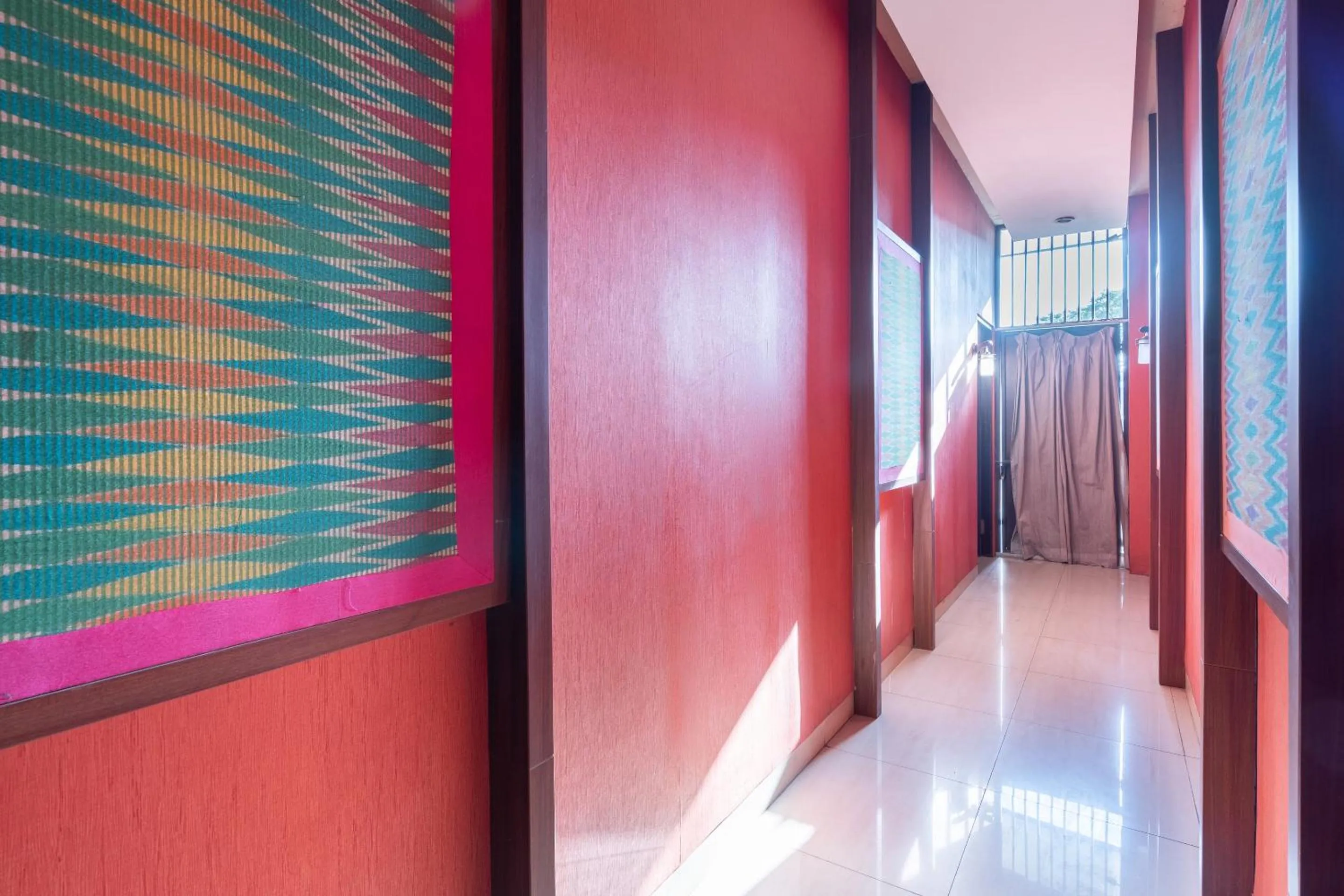 Lobby or reception in Flagship 91863 Metro House