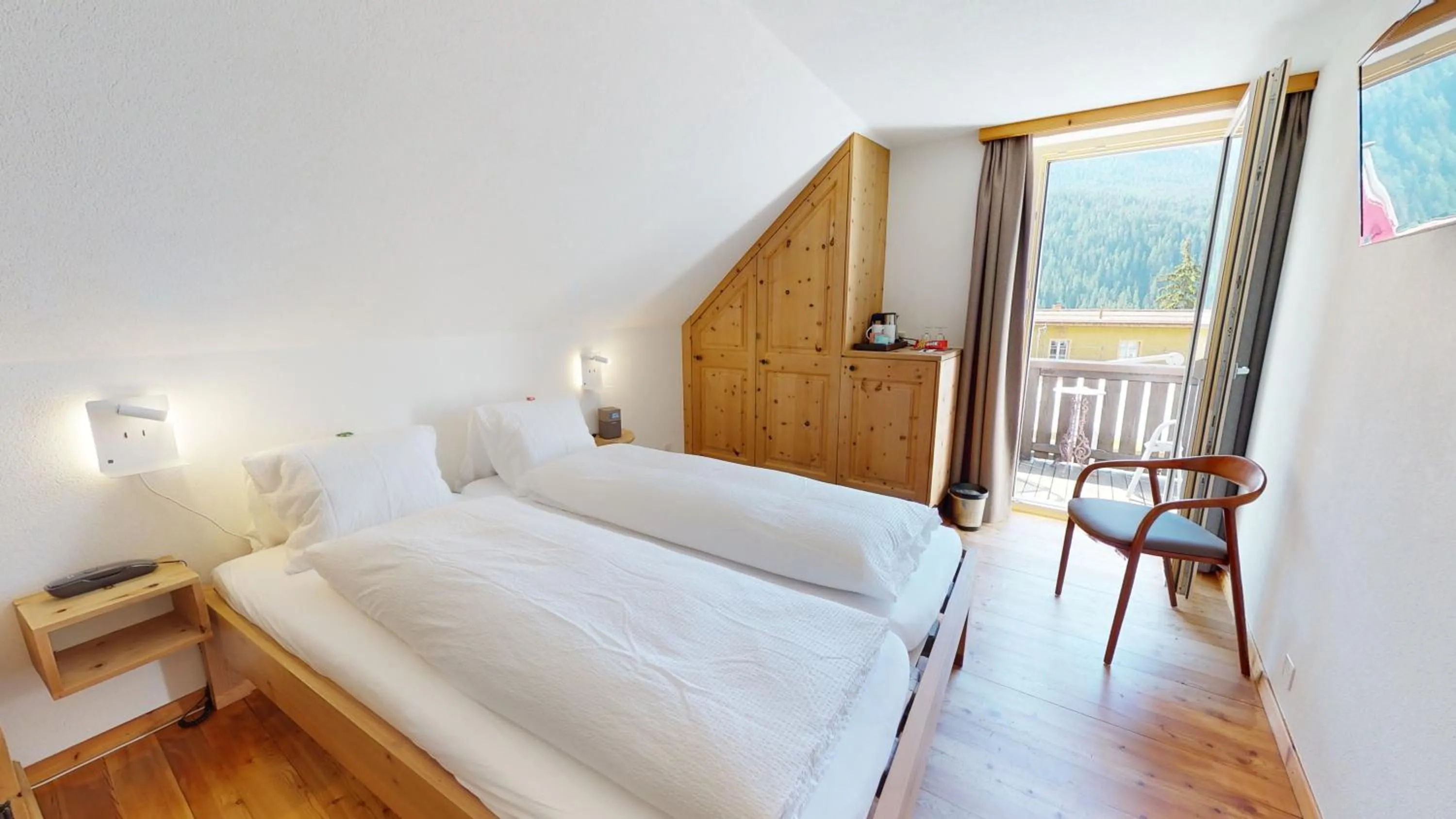 Photo of the whole room in Hotel Traube