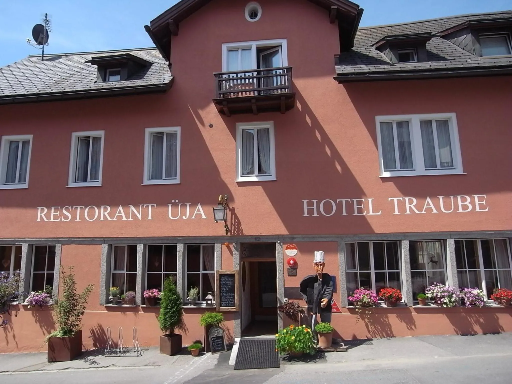 Facade/entrance in Hotel Traube