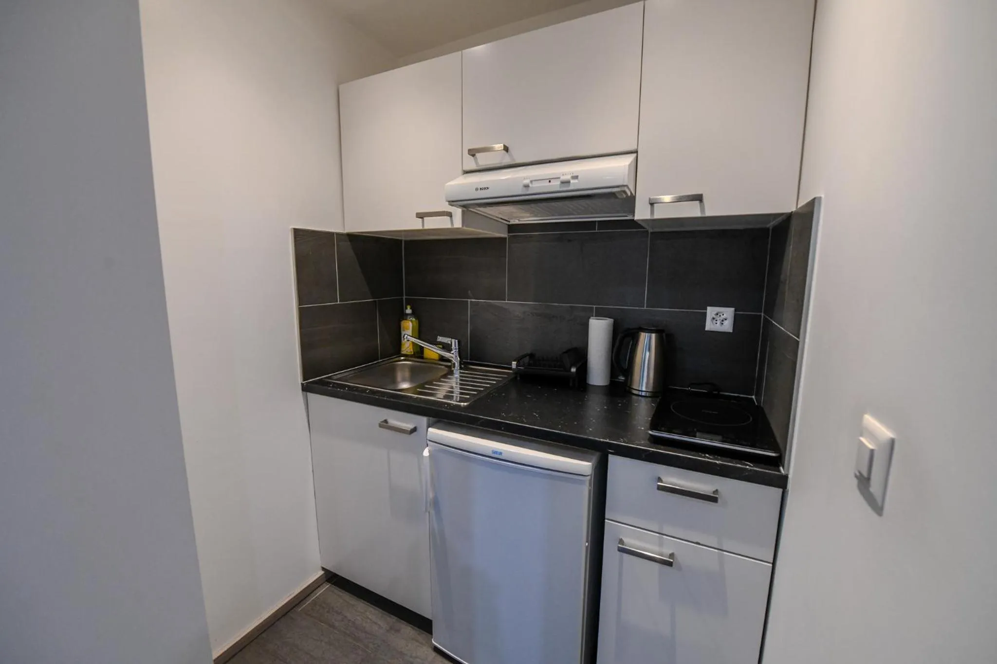 Kitchen or kitchenette in Hotel de France