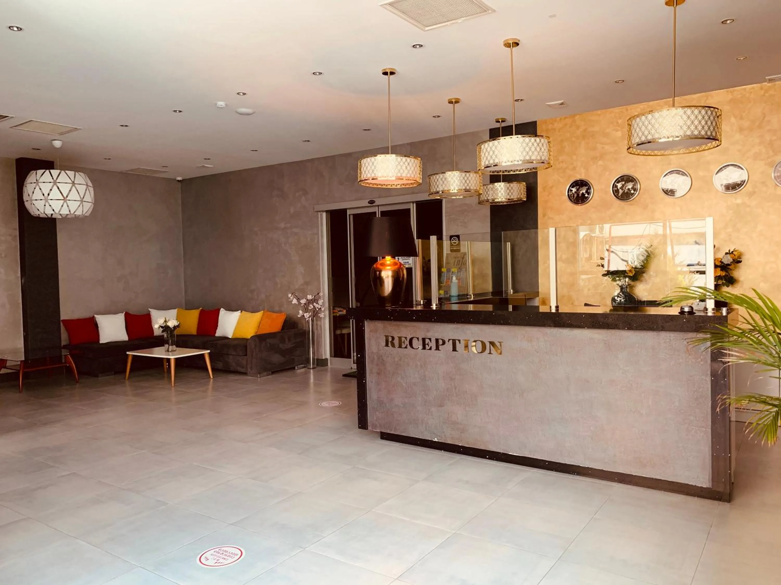 Communal lounge/ TV room in Hotel Tsereteli Palace